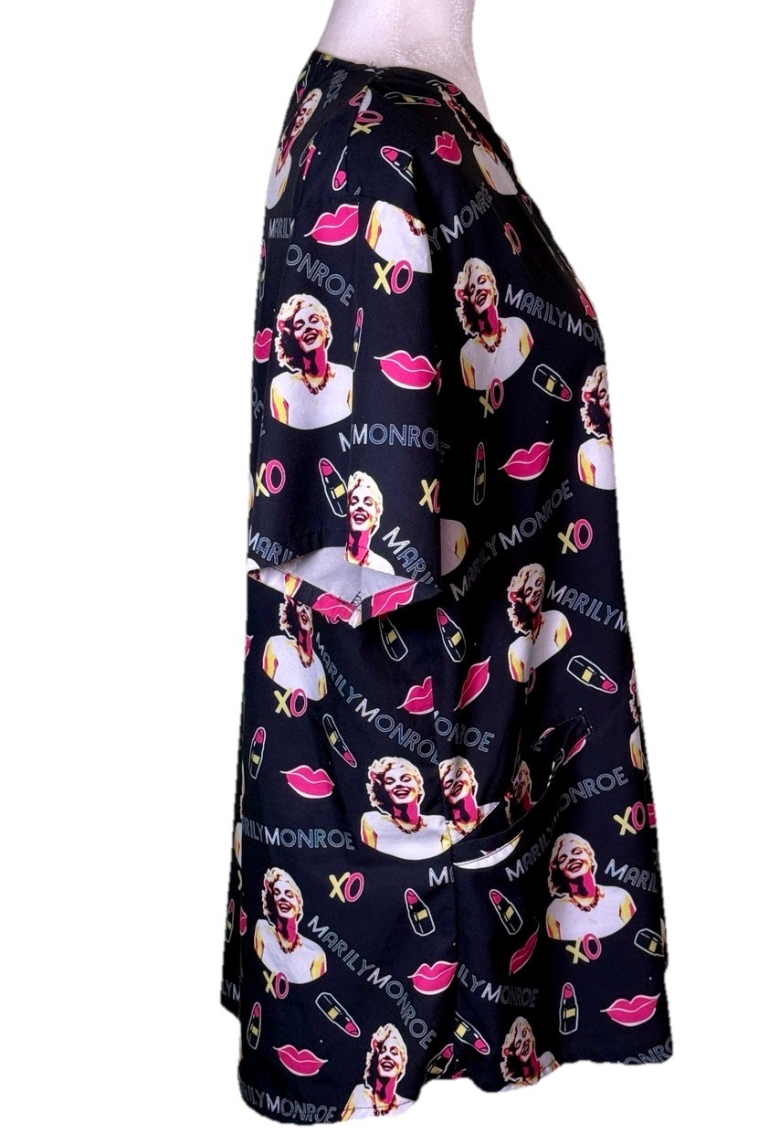 Women’s Marilyn Monroe Black Pink Medical Scrub Top Lipstick Lips Size 2XL