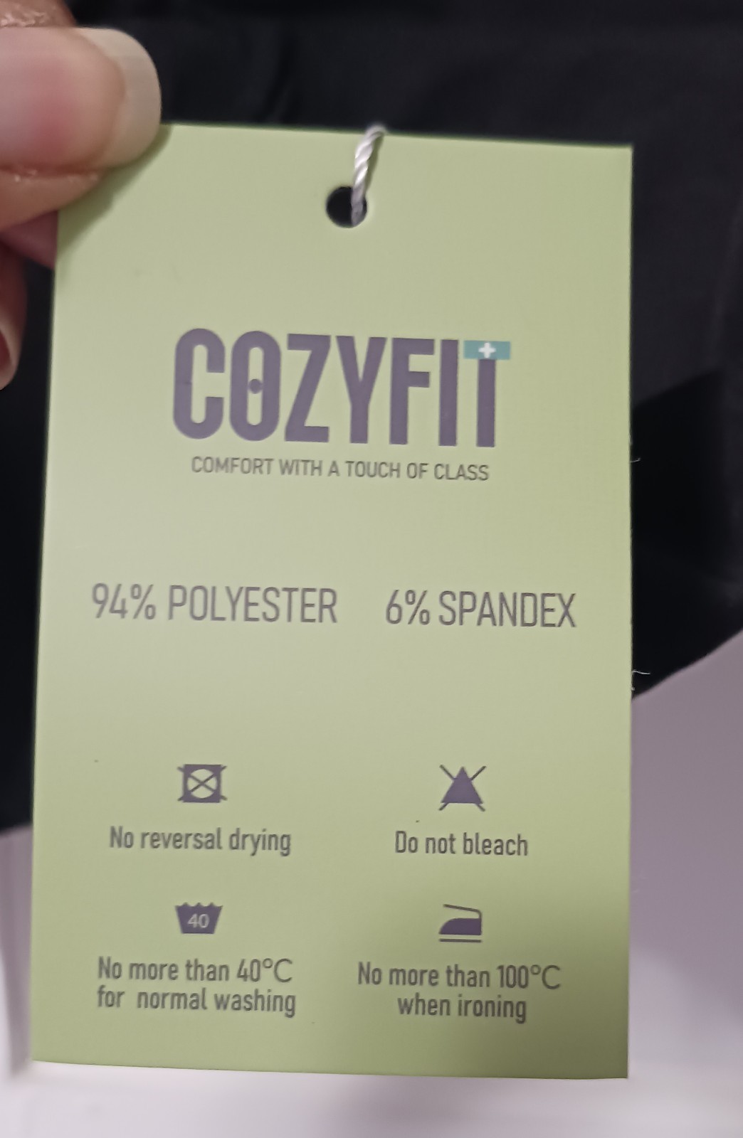 COZYFIT 5 Pocket !! Scrub Top Women’s Soft Stretch V-Neck Black Size Sm NWT