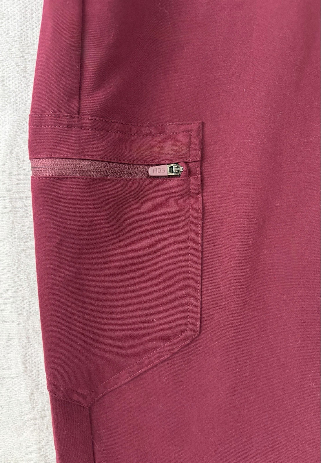 Figs Zamora Jogger Scrub Pants Women Sz M Burgundy Technical Collection