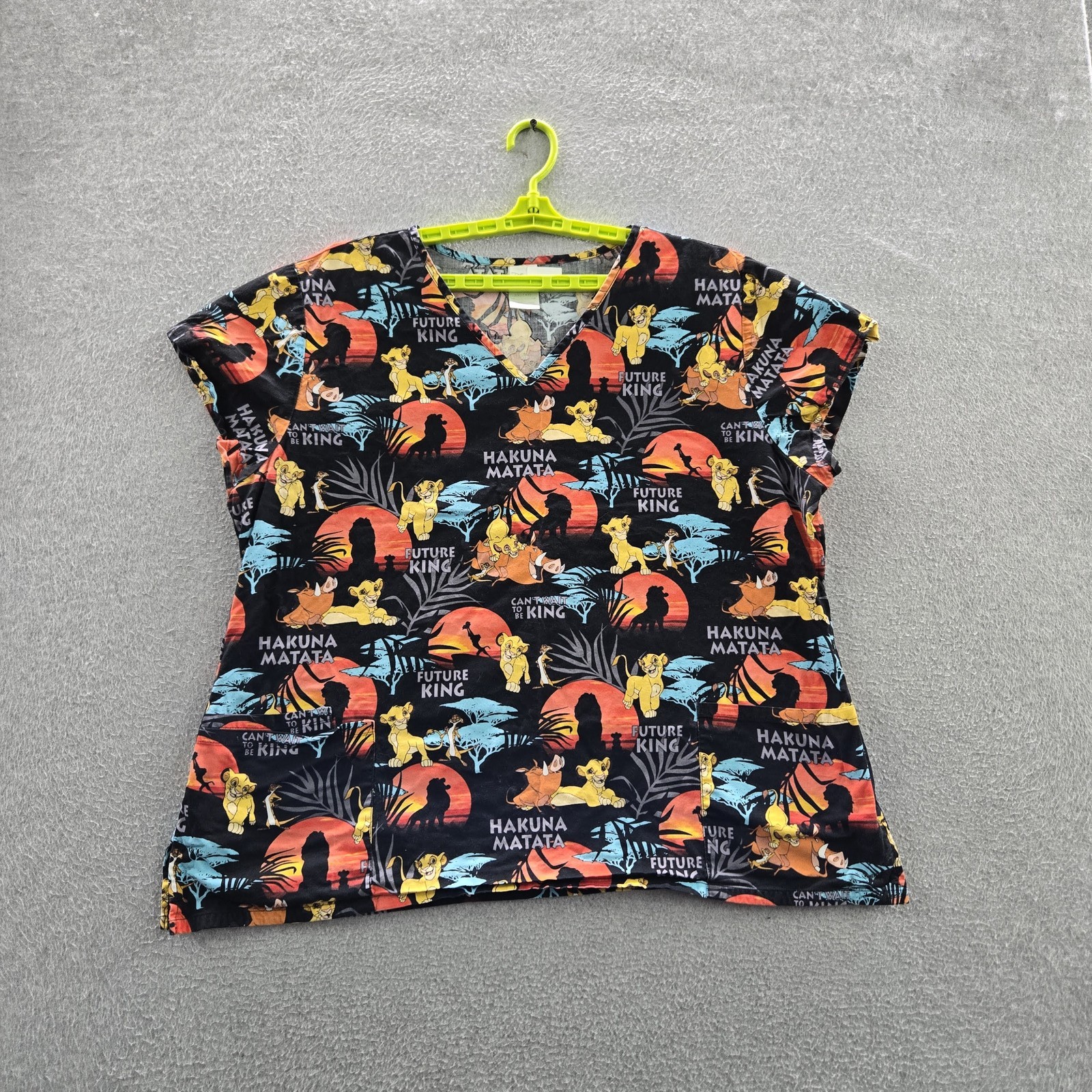 Disney Women Scrub Top 2X Black Graphic Print Lion King Logo Short Sleeve