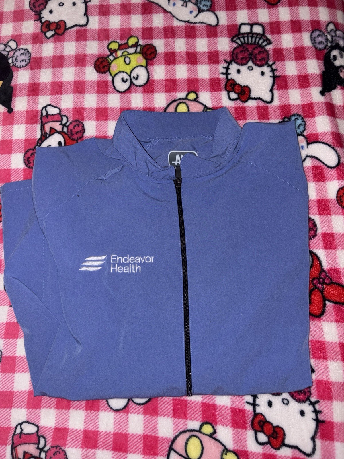 4 endeavor scrub pants and tops with zip up jacket