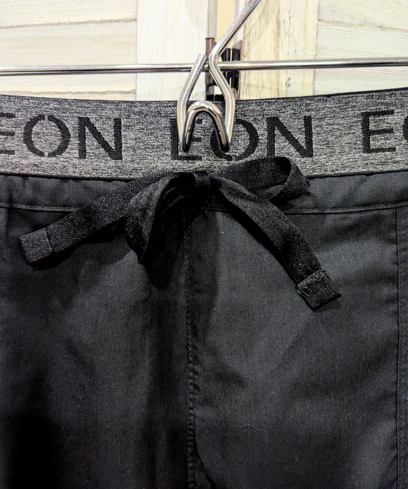 Black EON Sz XL Straight Leg Cargo Scrub Pants Branded Elastic Waist Womens