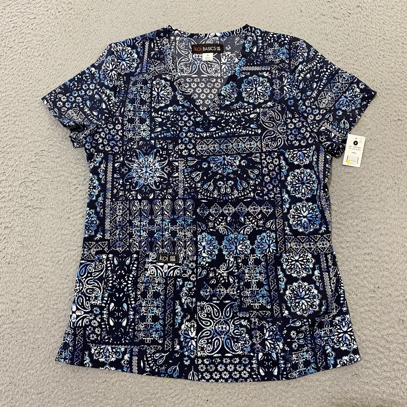 Koi Basics Scrub Top Womens S Blue Batik Bandana Leslie 384PR NEW