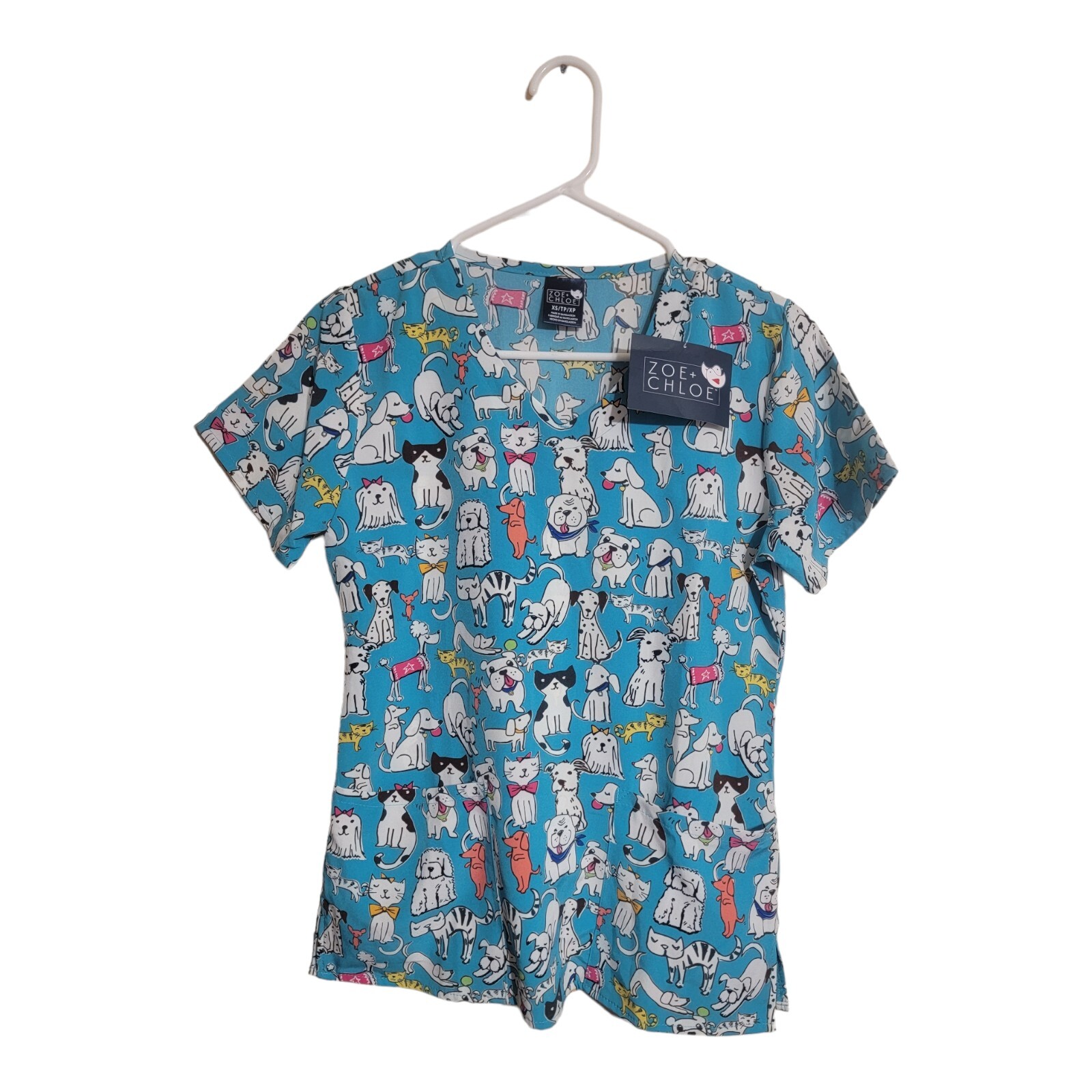 Zoe + Chloe Top Women Size Xs Multicolor Dog Cat Print Vet Tech Nurse Scrub