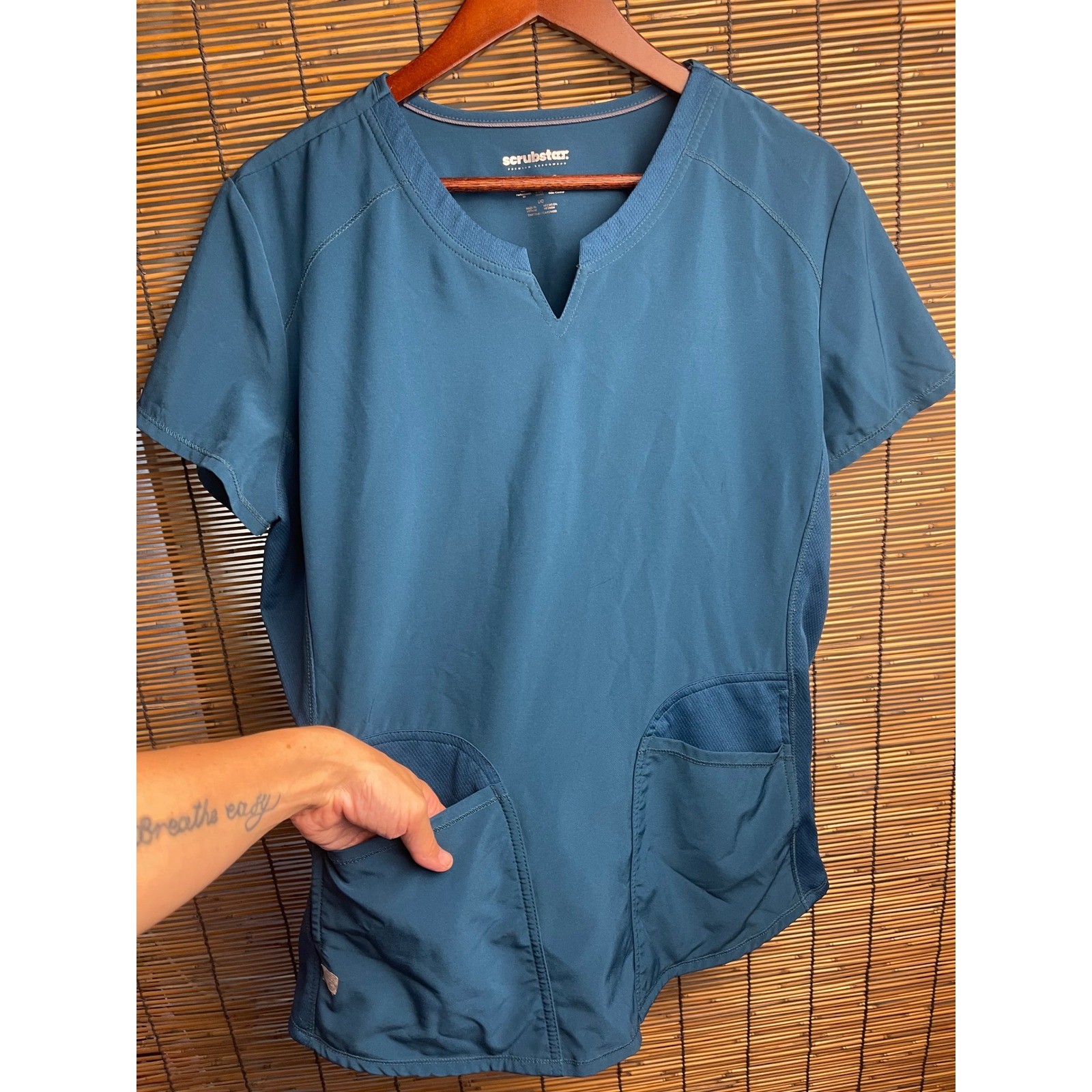Scrubstar Premium Scrubwear Performance Fit Teal Blue V-Neck Scrub Top Large L/G