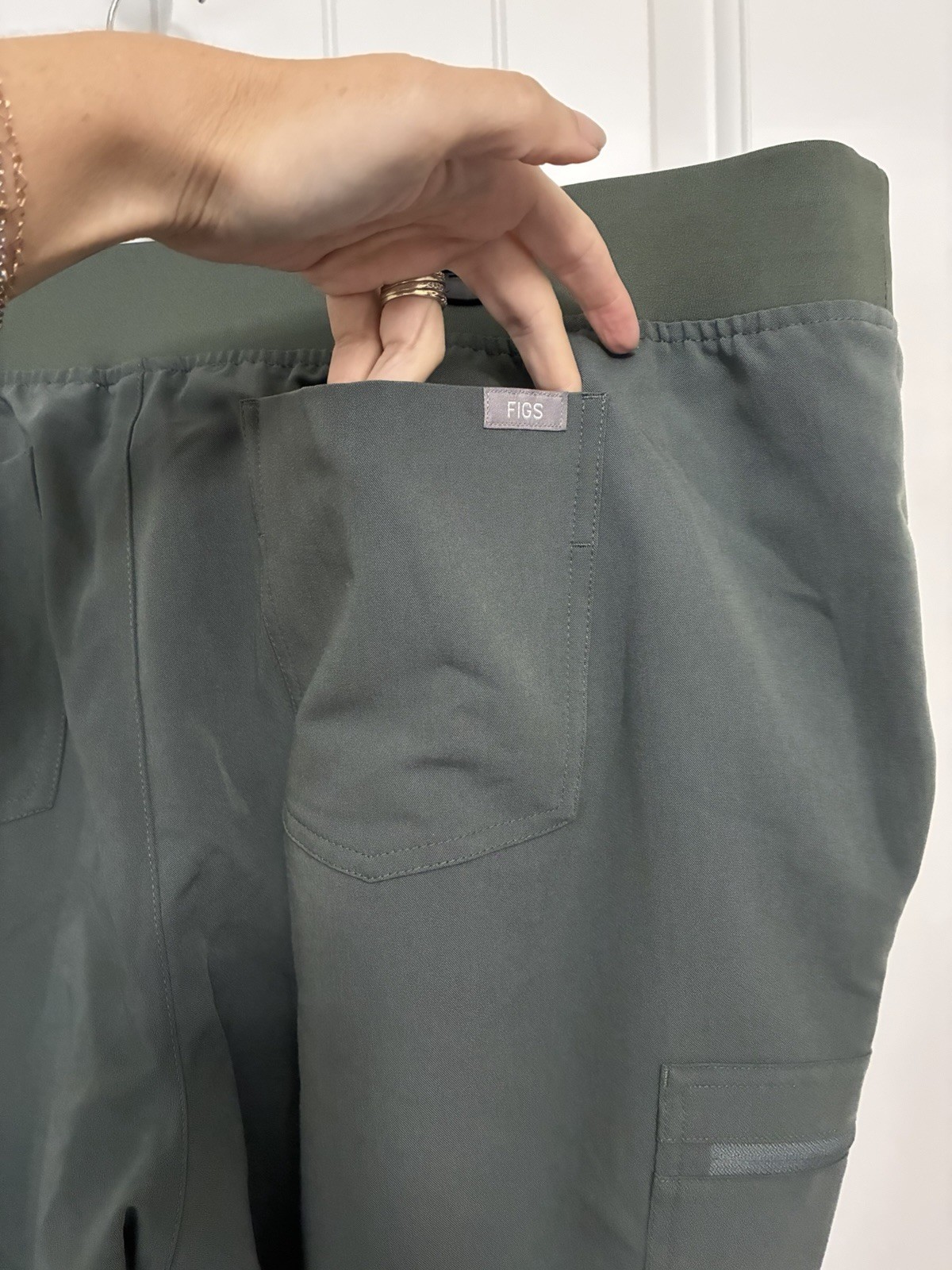 Figs Scrub High Waisted Zamora Jogger W/Aya Logo 4XLP in Olive Green 44” x 27”
