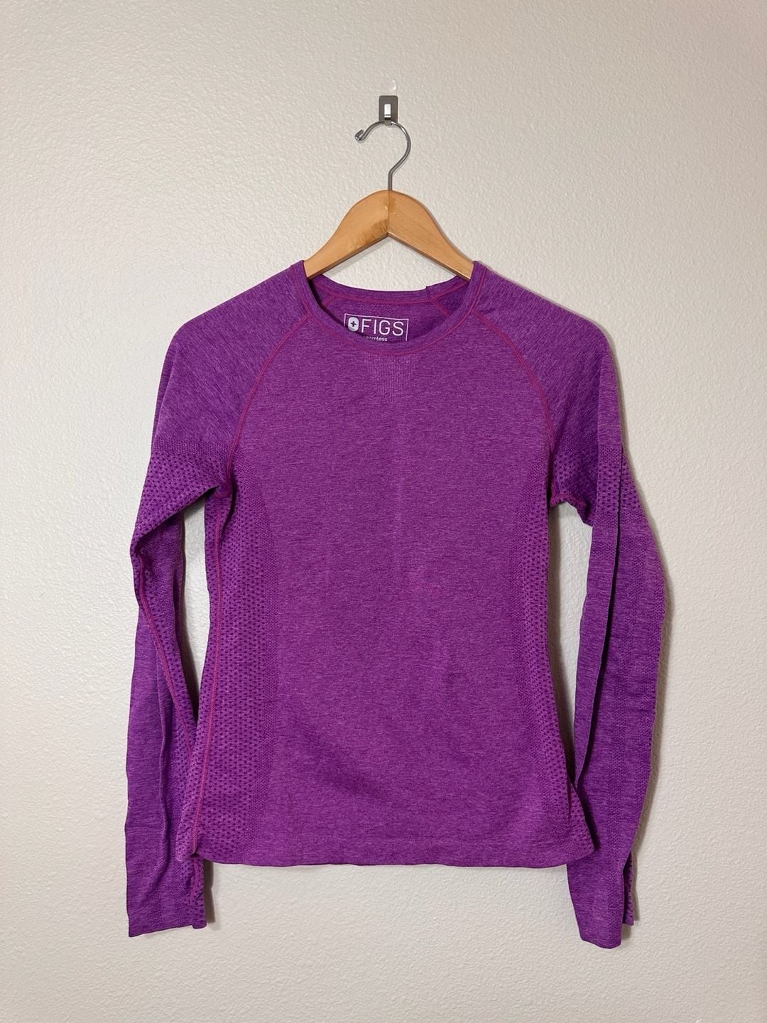 FIGS Women’s Seamless Long Sleeve Underscrub Top