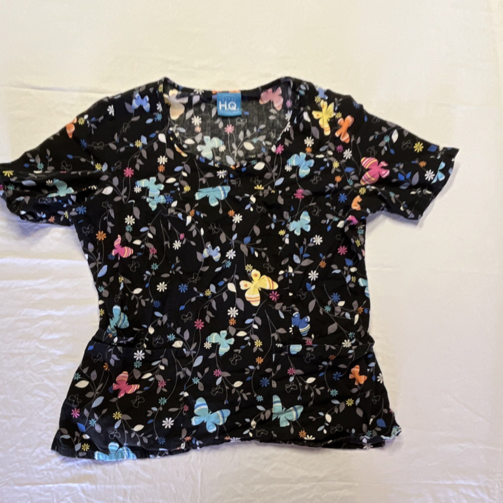 Scrub HQ Women’s Short Sleeve Scrub Top Black Multicolor Butterfly Print