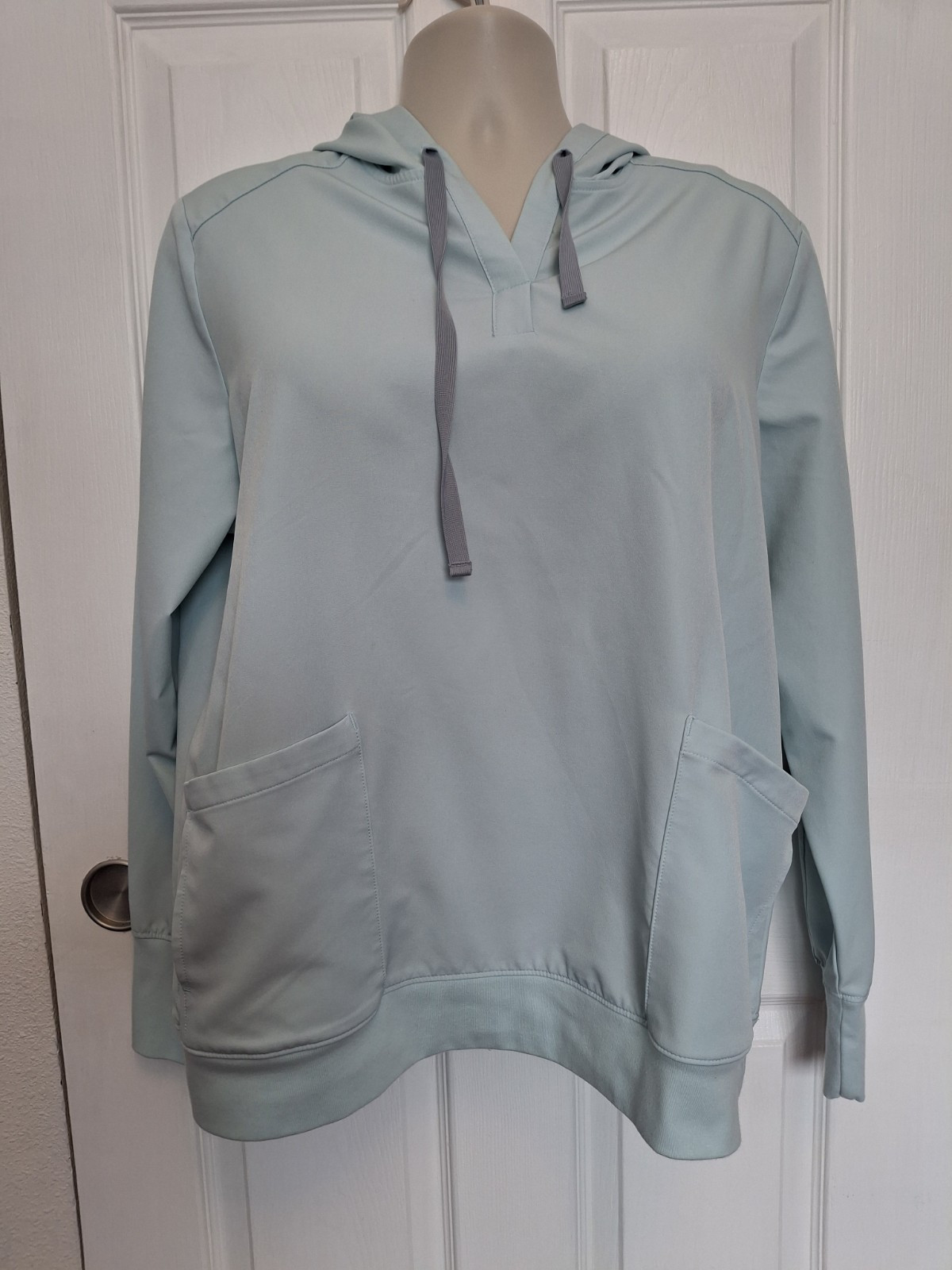 ReSurge Jasper Women’s 4-Pocket XL Long Sleeve Pullover Hoodie Pale Mint