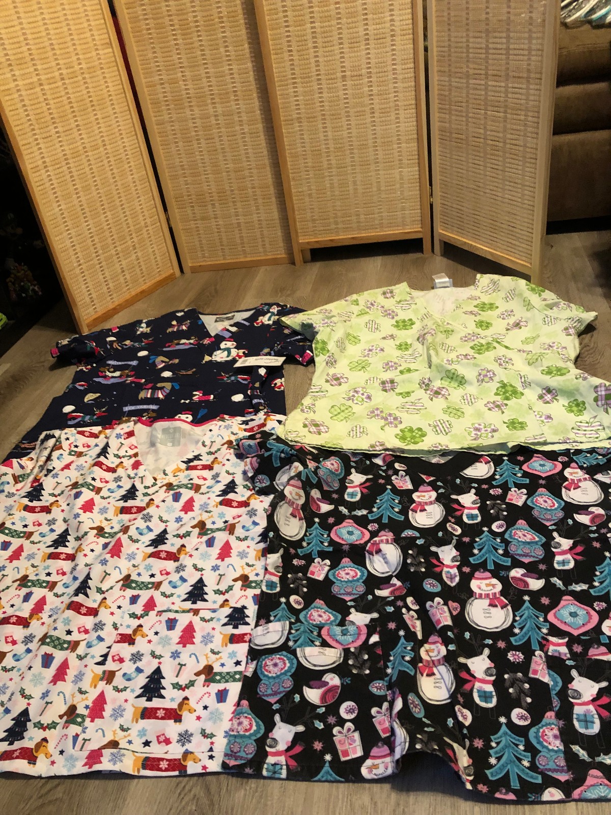 LOT of (4) Various Holiday Scrubs Christmas St.Patricks Day Dogs Snowman XL