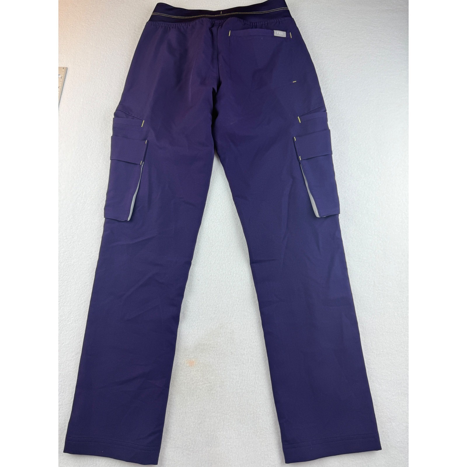 FIGS Soeng Petite Scrub Pants XXS Technical Collection Purple Cargo
