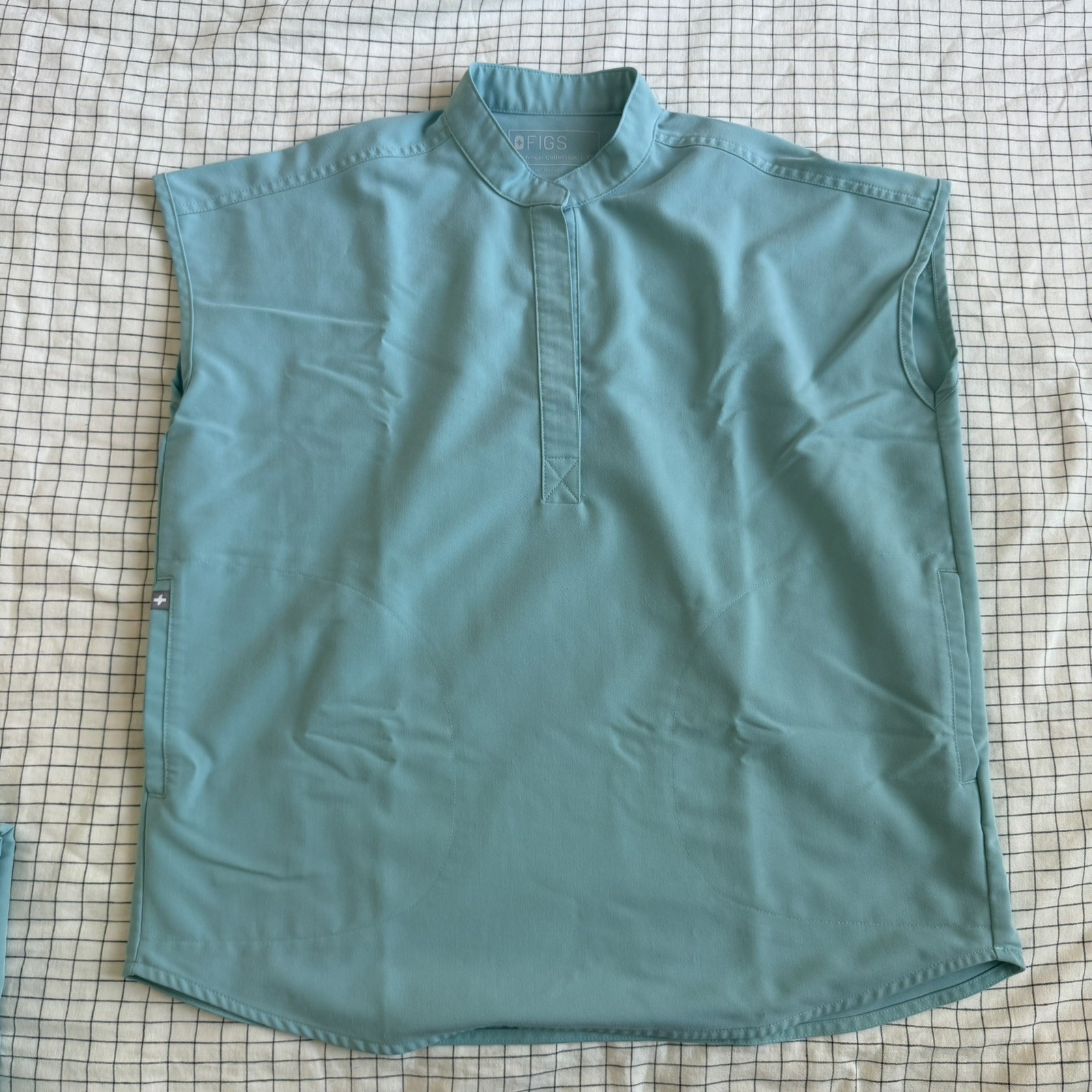 Figs Shirt Womens Size XSmall Jade Rafaela Oversized Scrub Top Limited Seaglass