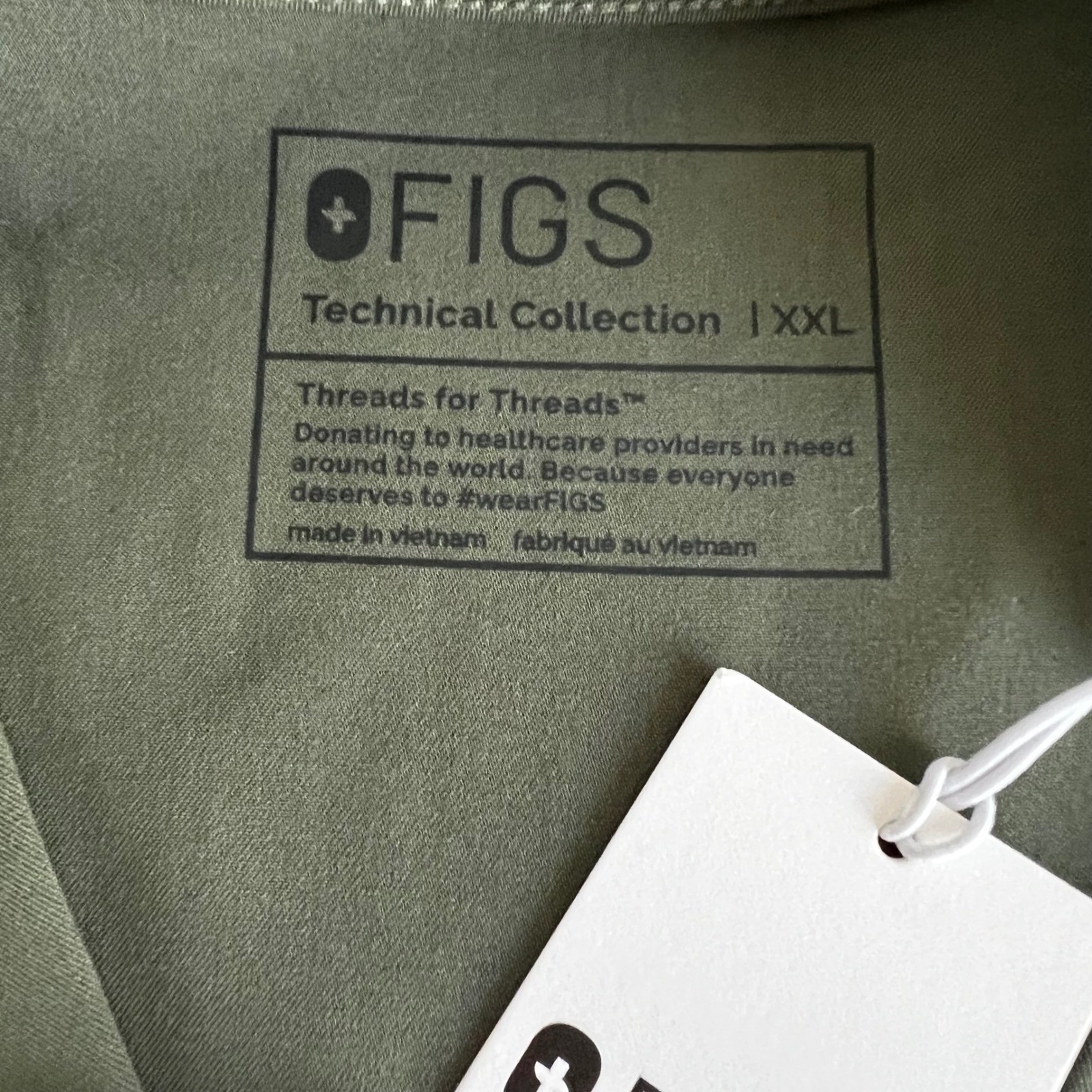 FIGS New Catarina One-Pocket Scrub Top Moss Green Women’s Plus Size 2XL