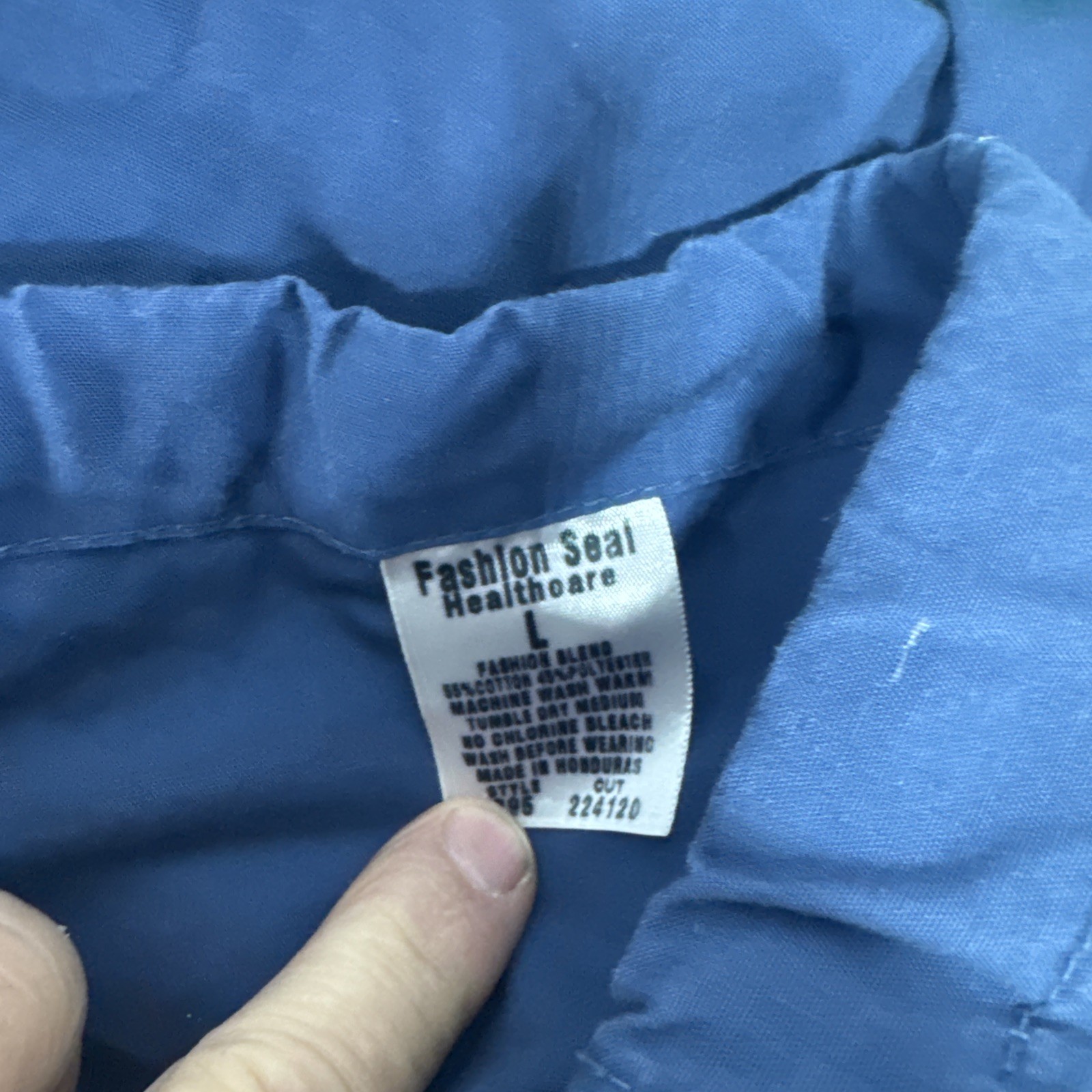 Men’s Lot of 2 Scrub Pants Large Fashion Seal ￼
