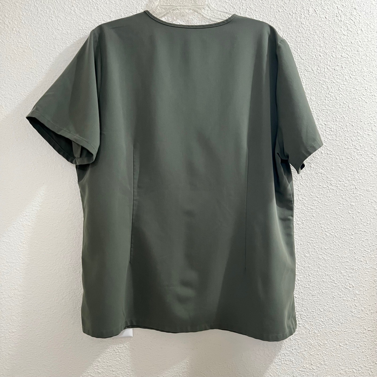 FIGS New Catarina One-Pocket Scrub Top Moss Green Women’s Plus Size 2XL