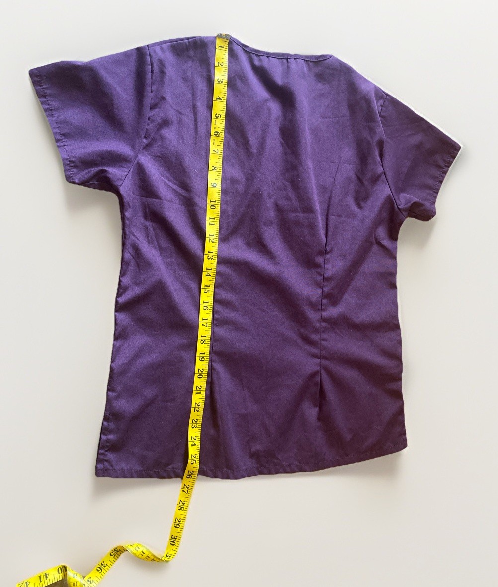 Fashion Seal Healthcare Scrub Top Women’s Small Purple Short Sleeve V Neck