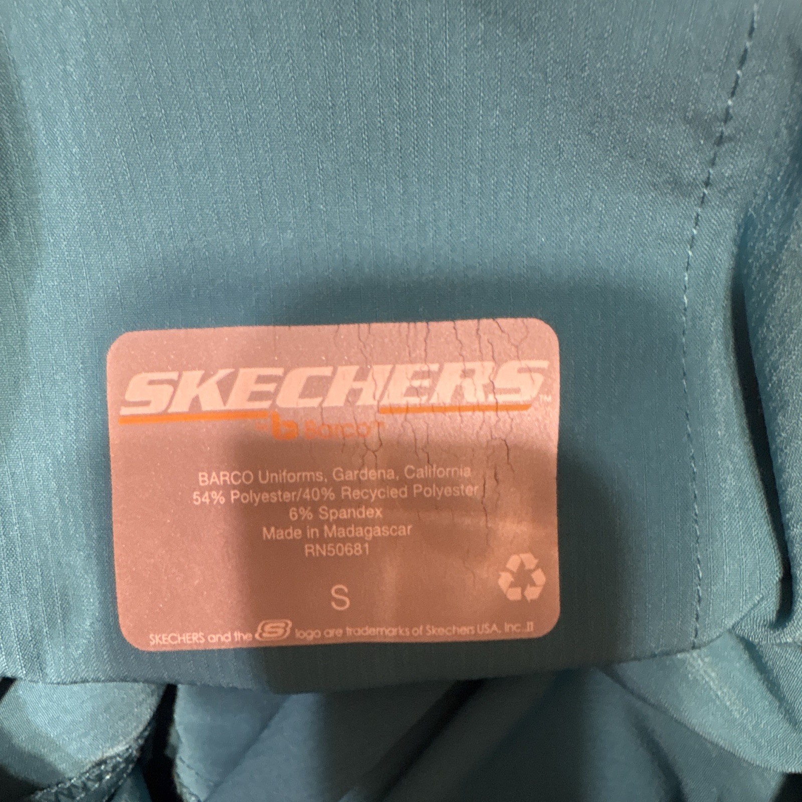 Skechers by Barco Women’s Medical Scrub Set Blue Solid Top is Med Pants are S