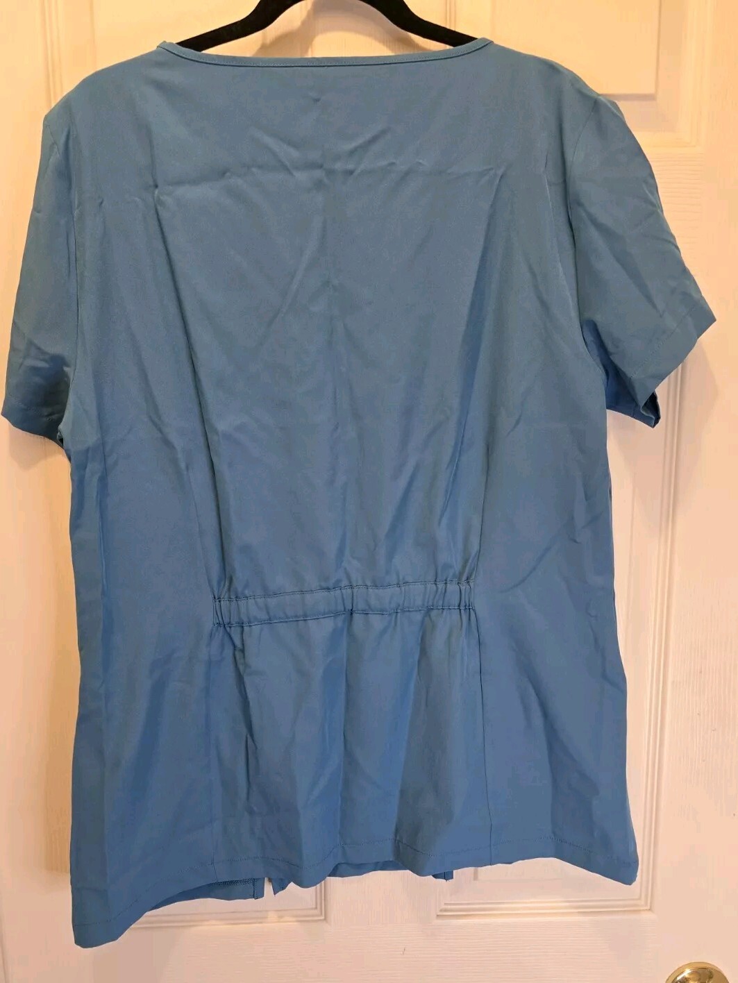 HEAL WEAR SCRUBS Turquoise/ Teal SCRUBS TOP WOMEN’S Large Nwot