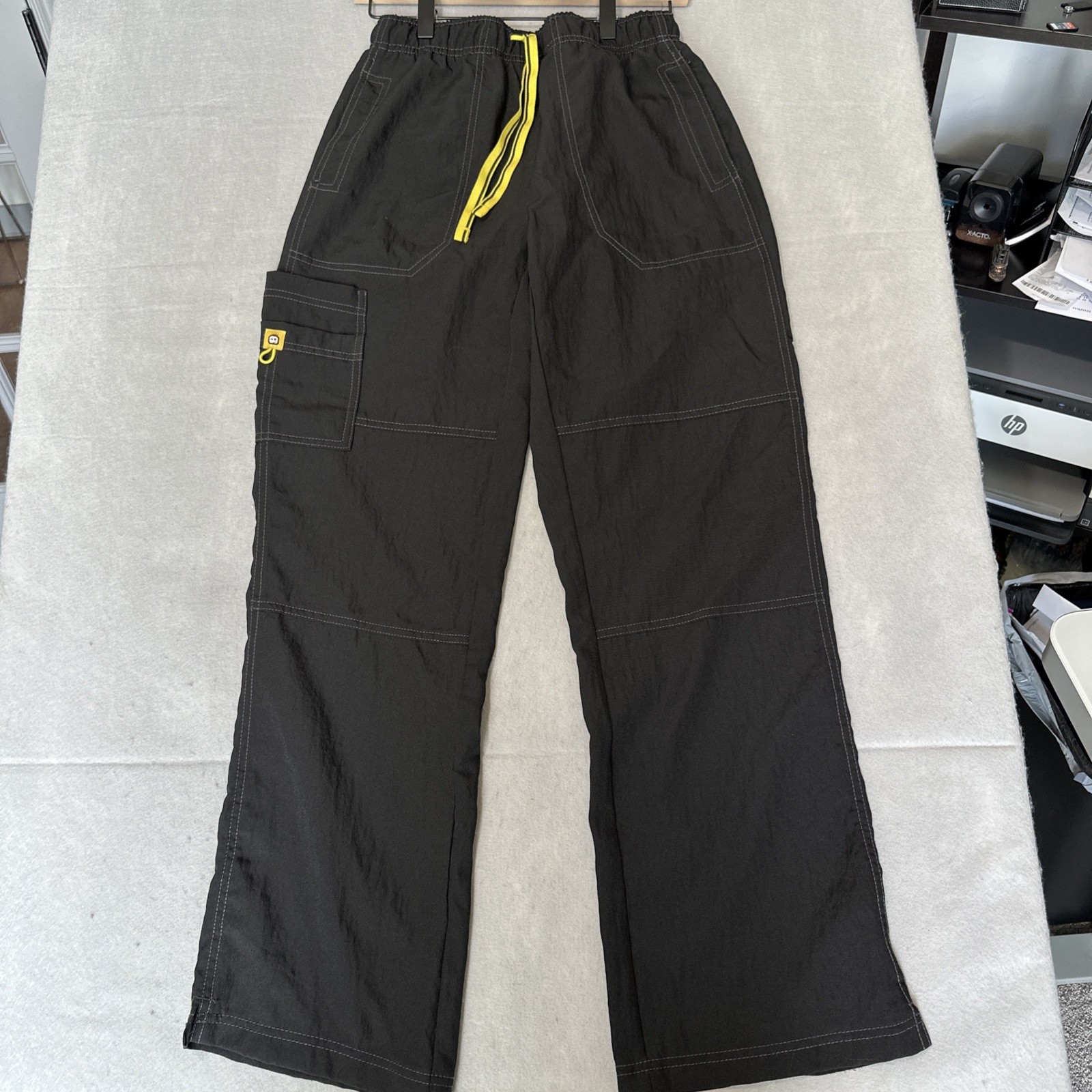 Set Of Medium Black Women’s Scrubs Dickies Shirt & Wonder Wink Bottoms