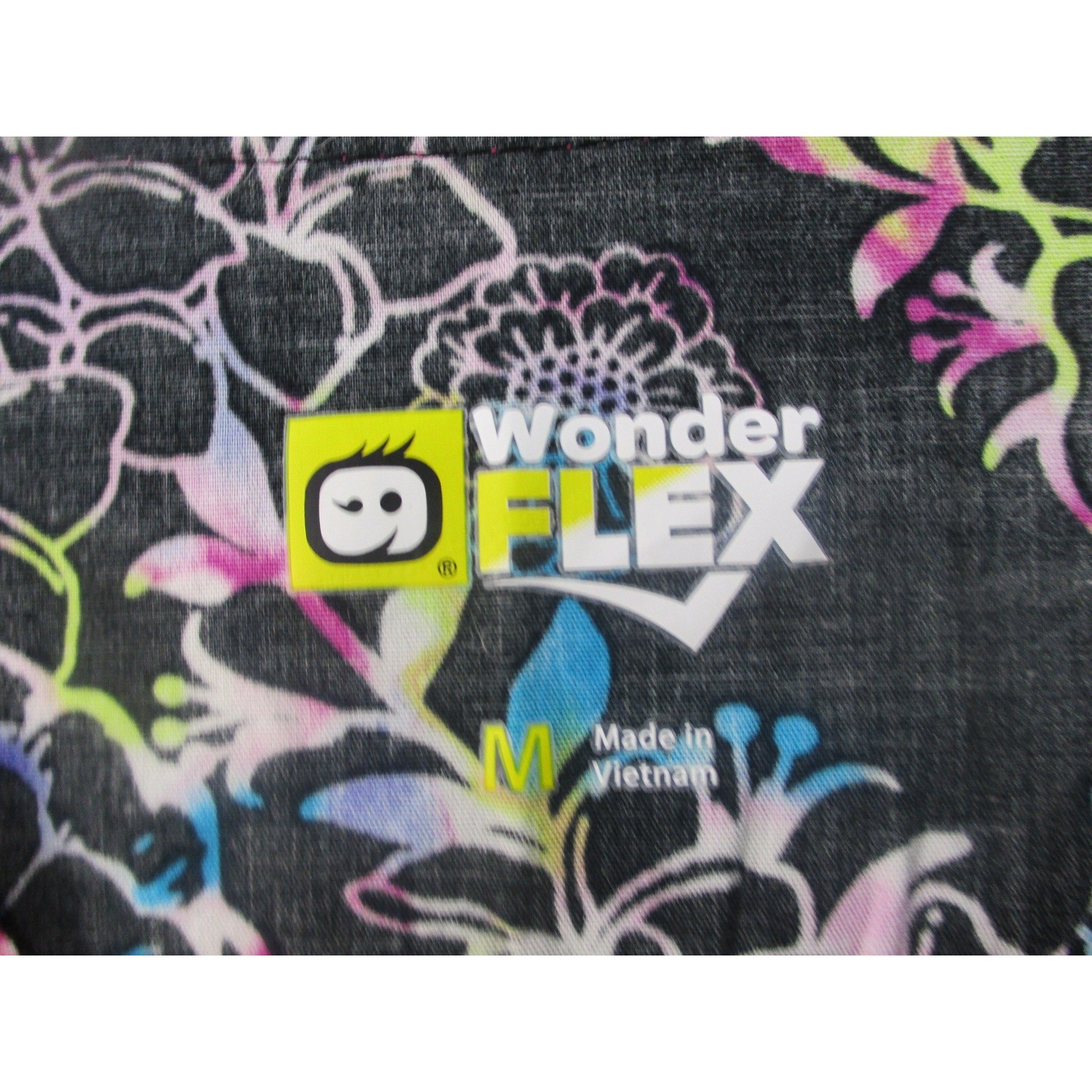 WonderWink WonderFlex Womens Scrub Top Medium Black Neon Floral V-Neck Medical