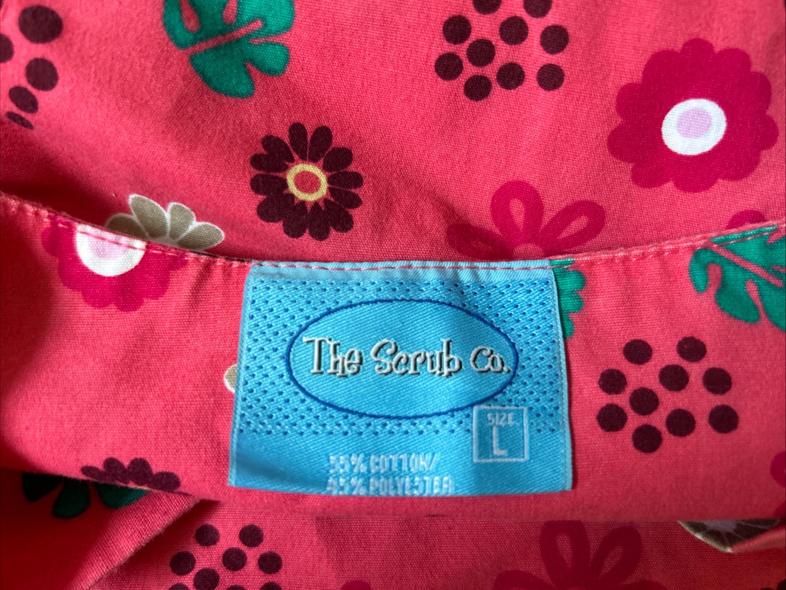 The Scrub Company Woman’s Scrub Top Pink Floral V-Neck With Pockets Size L