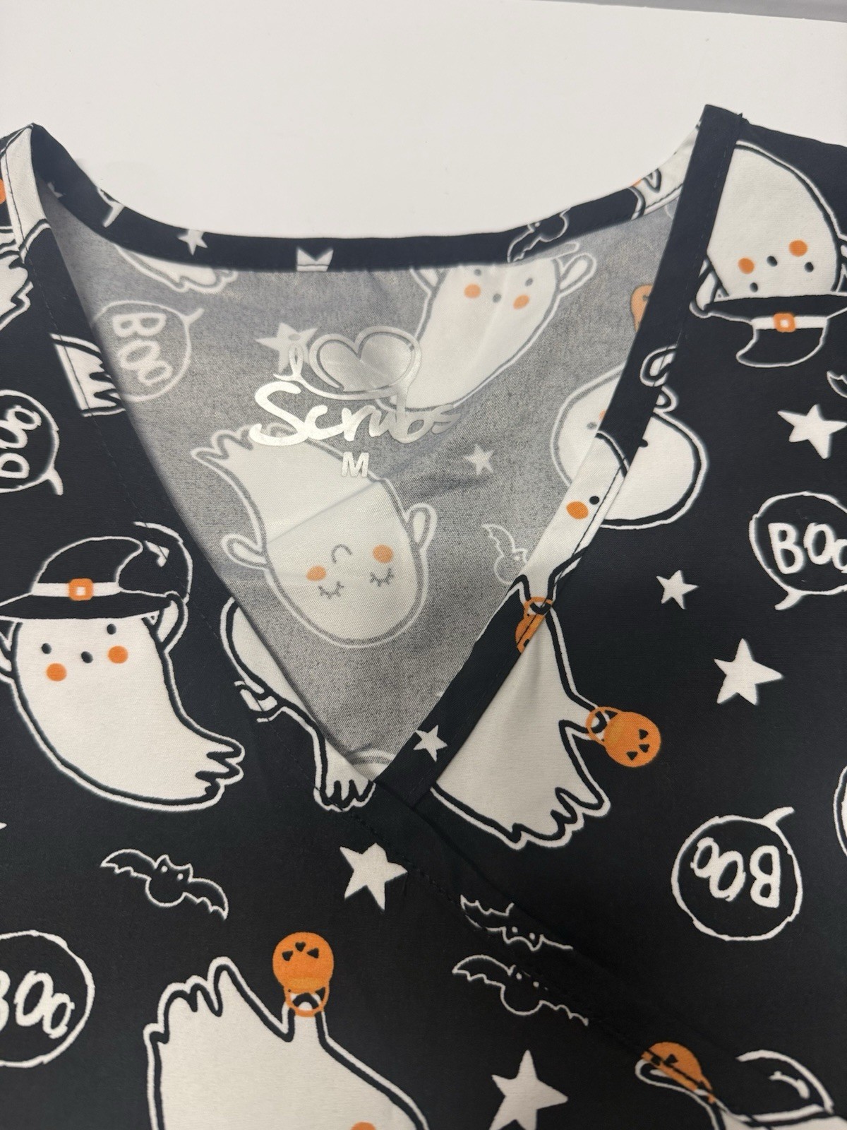 Scrub Top Women’s Size Medium Black Stretch Halloween Ghost Print