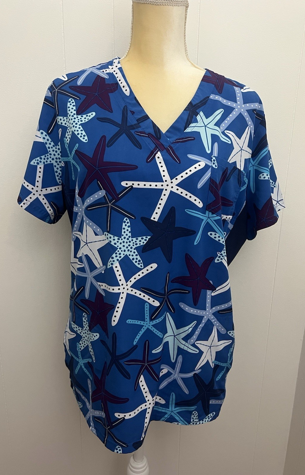 UA Flex 2 Woman Nurse Medical Scrub Top Large Star Fish Blue Ocean Doctor Vet