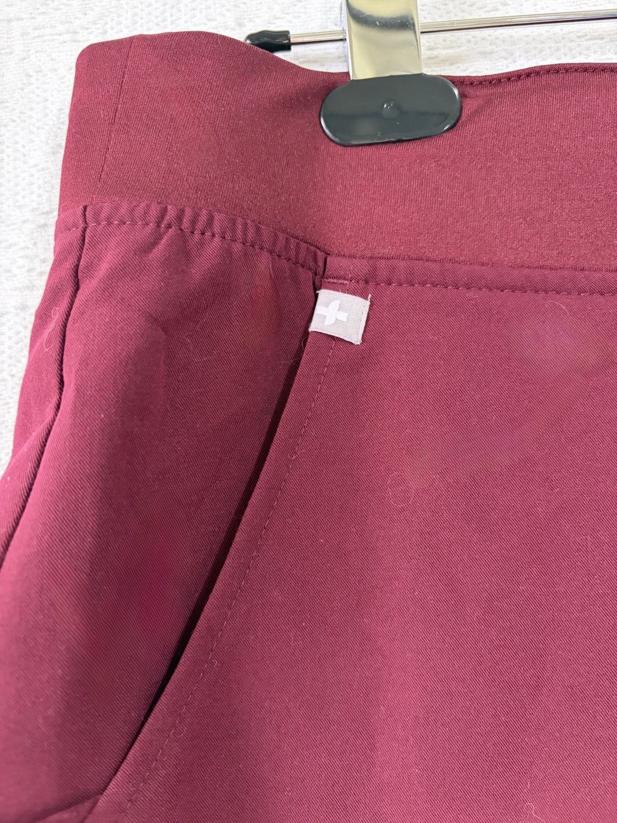 Figs Zamora Jogger Scrub Pants Women Sz M Burgundy Technical Collection