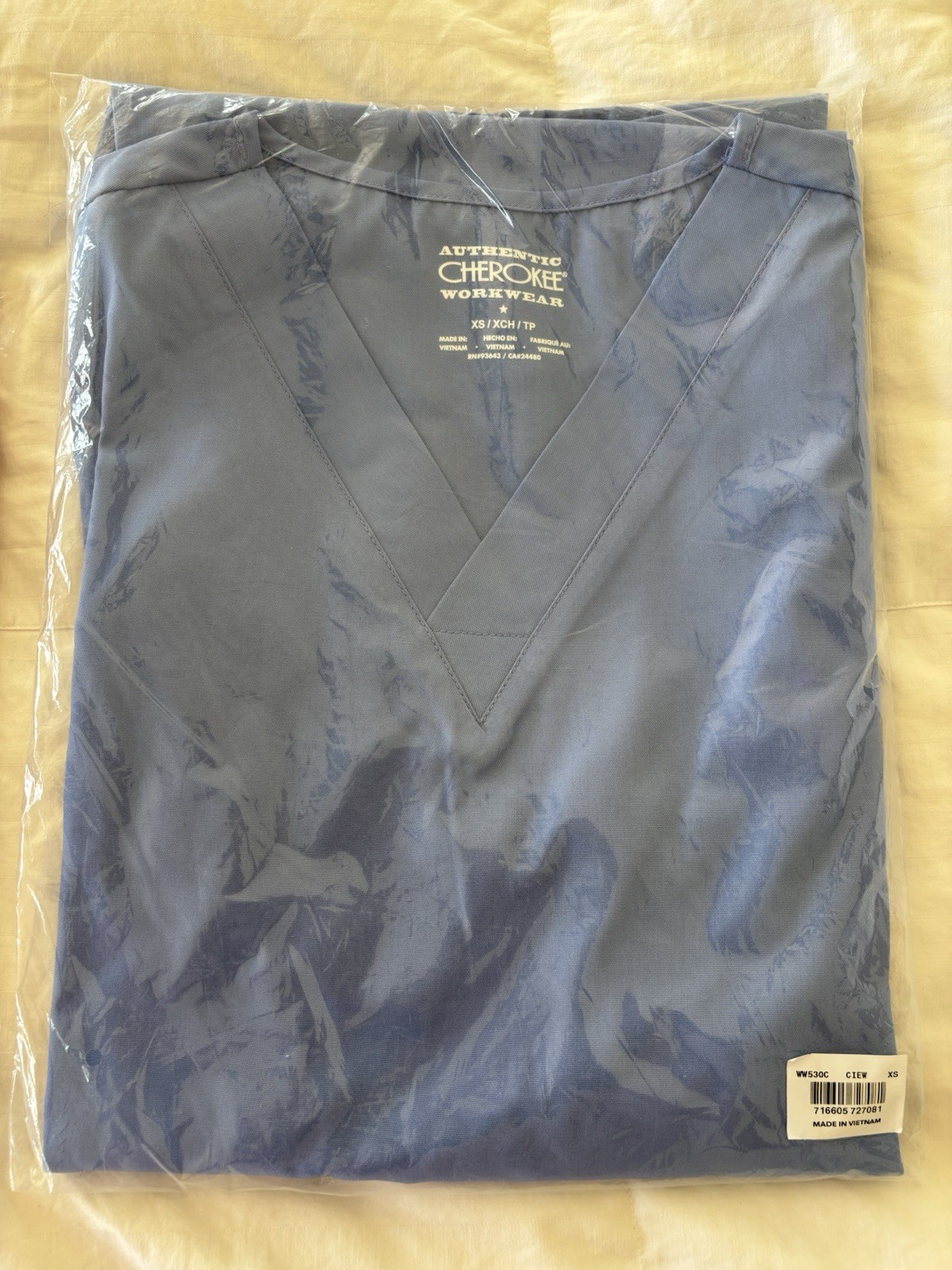 Cherokee Workwear Women Scrub Set XS Blue V-Neck Top and Pants WW530C