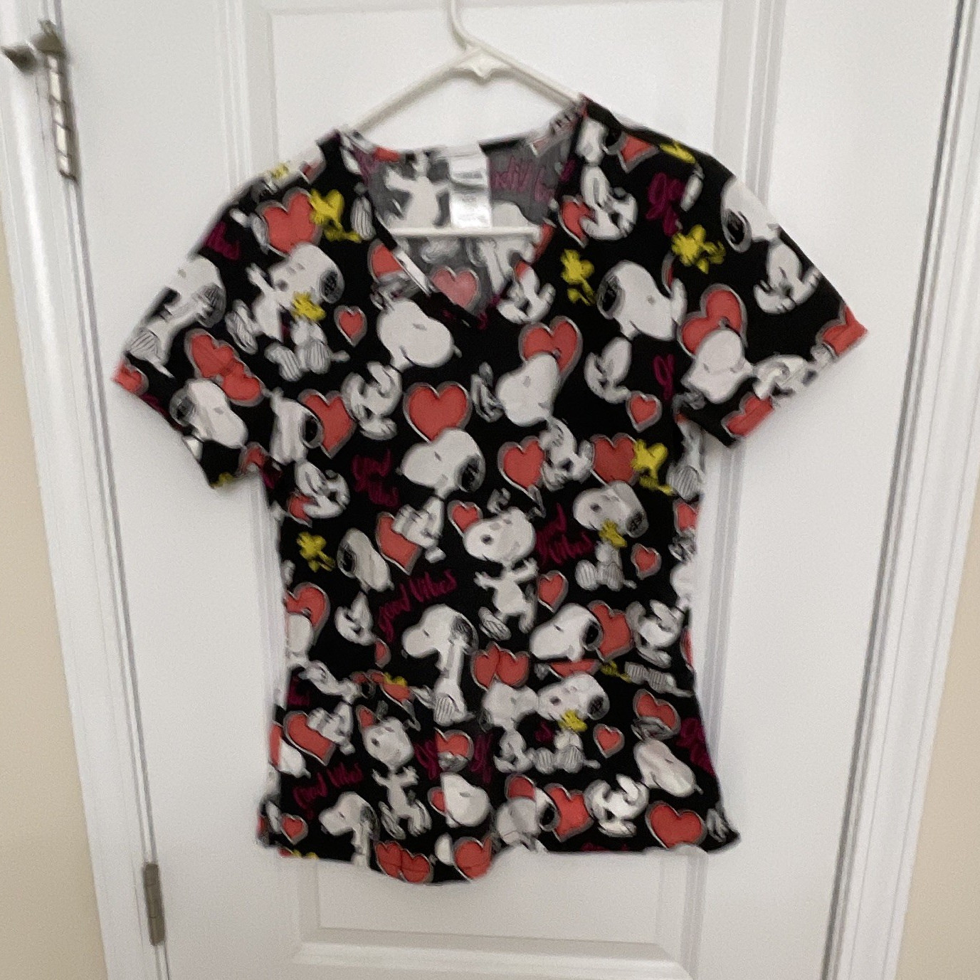 Peanuts Women’s S Black Multicolor Patterned Medical Scrub Top Cotton #12