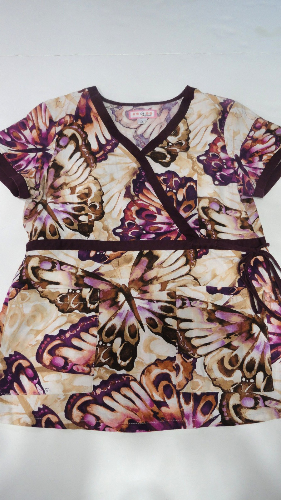 Koi Scrub Top Sz M Butterfly Motif Plum Brown Ivory 100% Cotton