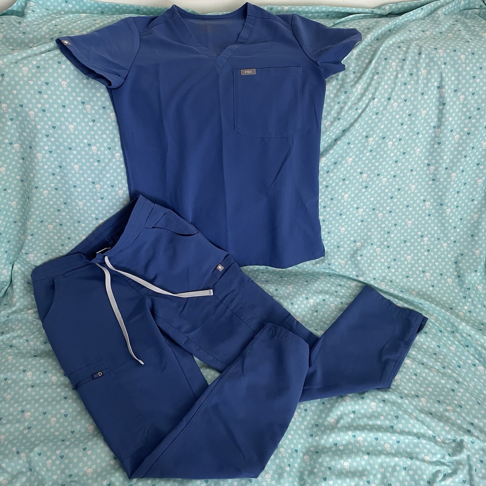 Women’s FIGS Scrub Top & Yola Skinny Scrub Pants Set Denim 1660 XXSP