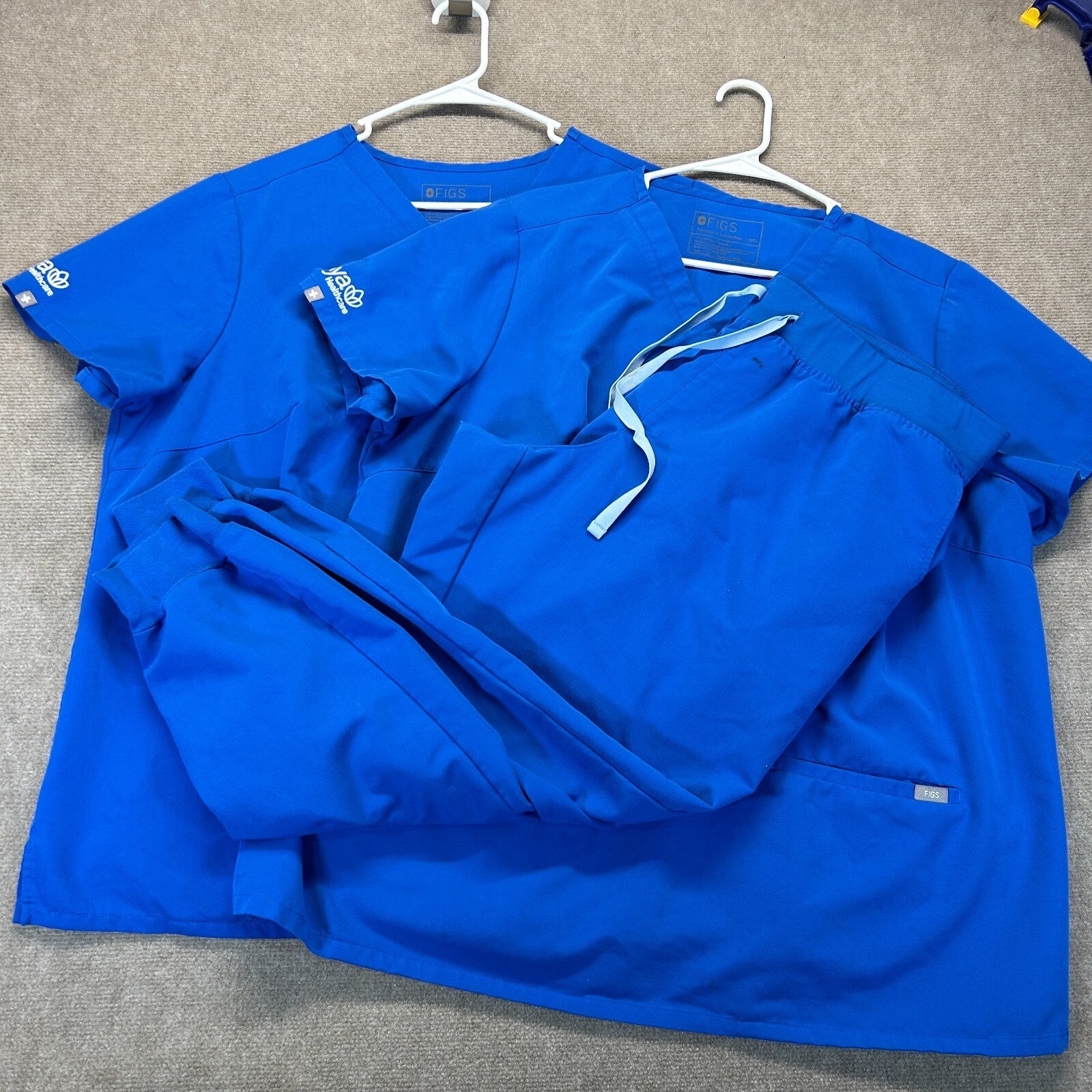 FIGS Scrub Lot Womens 3XL Royal Blue (2) Casma Tops + (1) Zamora Jogger Aya Logo