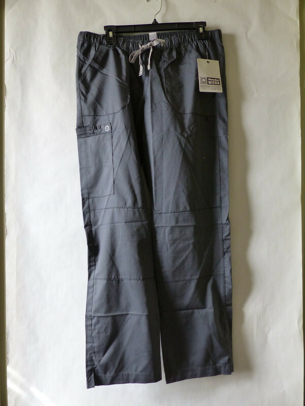 WONDER WINK WOMENS MOTION STRETCH BREATHABLE STRAIGHT LEG CARGO PANT SIZE MEDIUM