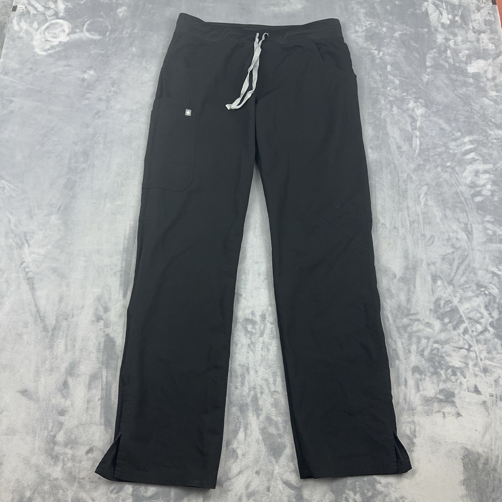 FIGS Technical Collection Kade Cargo Scrub Pants Womens Sz Medium Tall Black