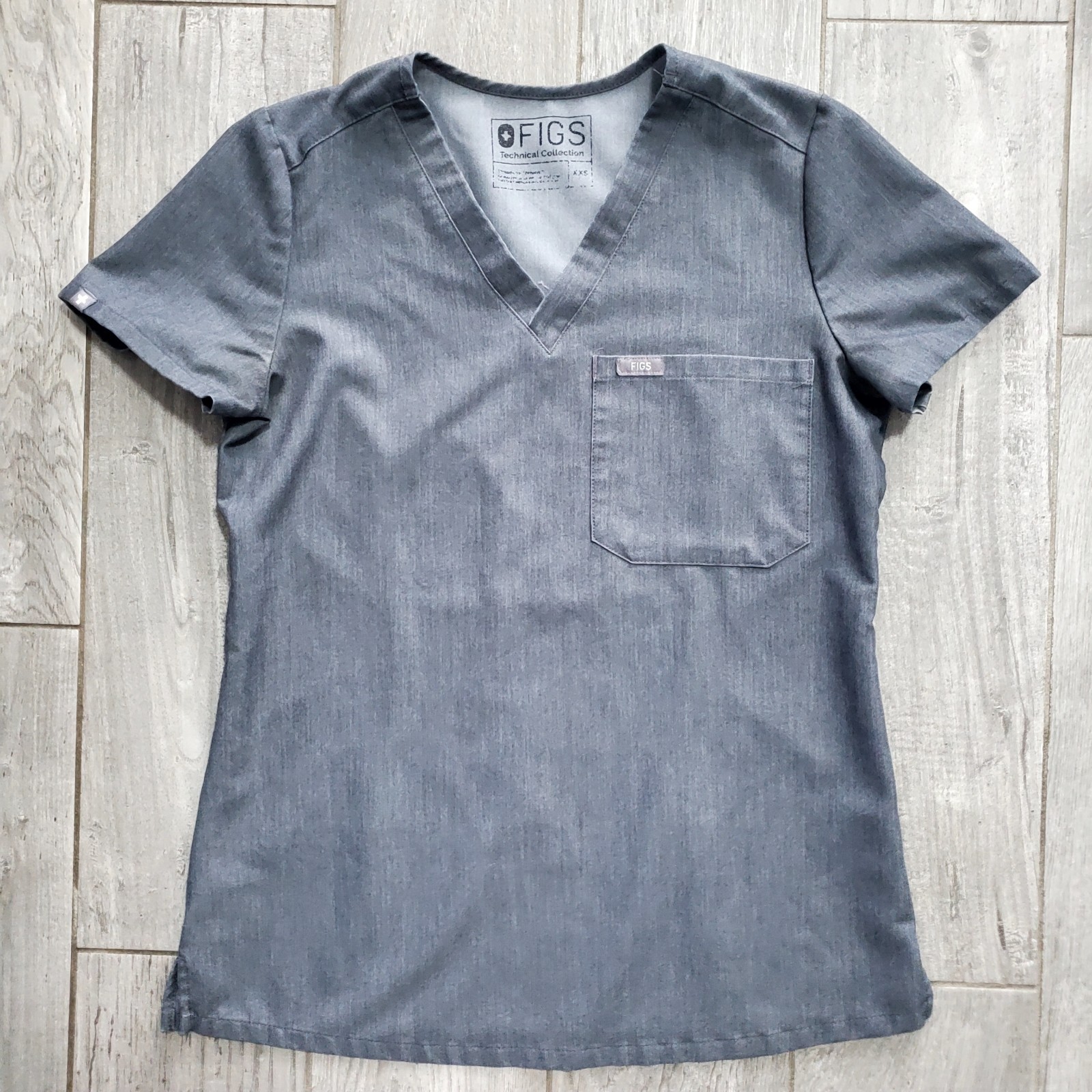 FIGS Catarina Gray V Neck Scrub Top One Pocket Shirt Women’s Size XXS FW1000