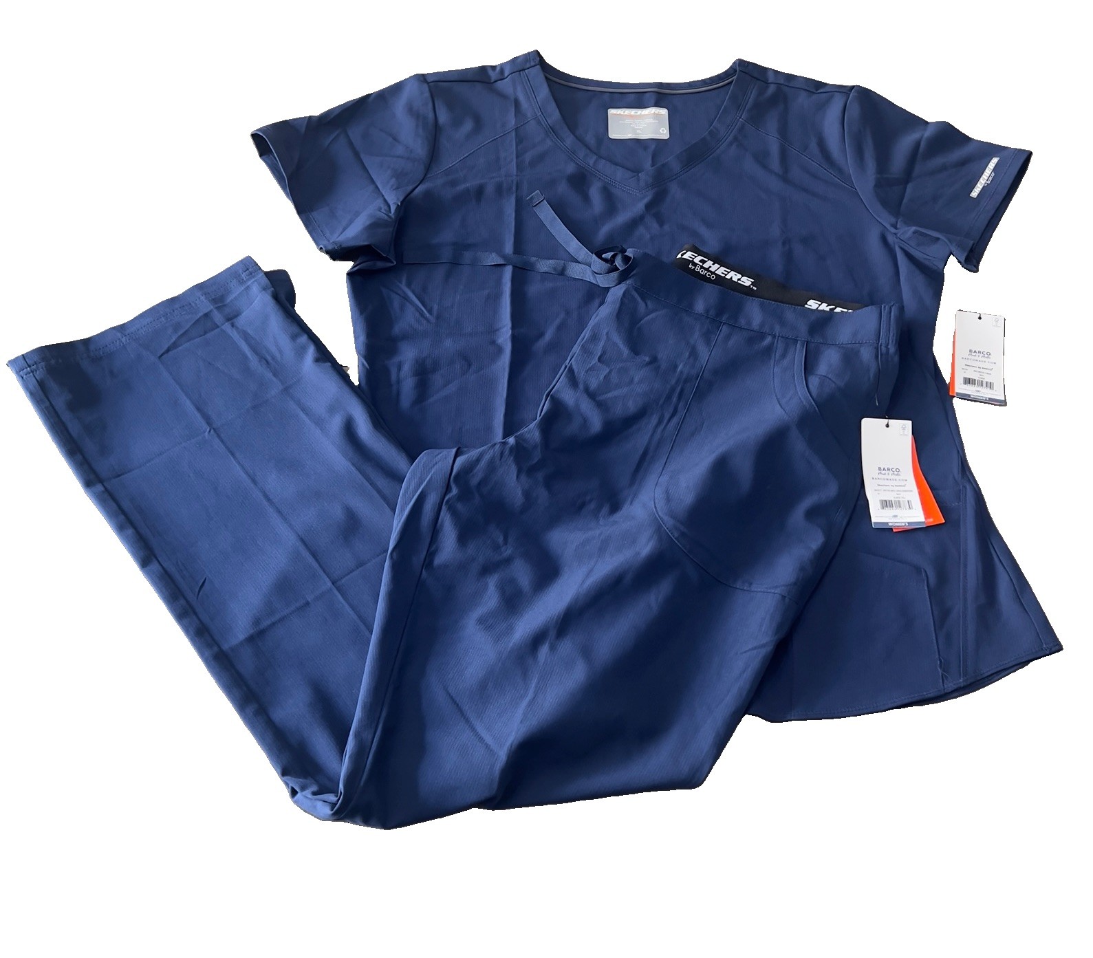 NWT Skechers by Barco Women’s Navy Blue Scrub Set XLT Top & XL Tall Cargo Pants