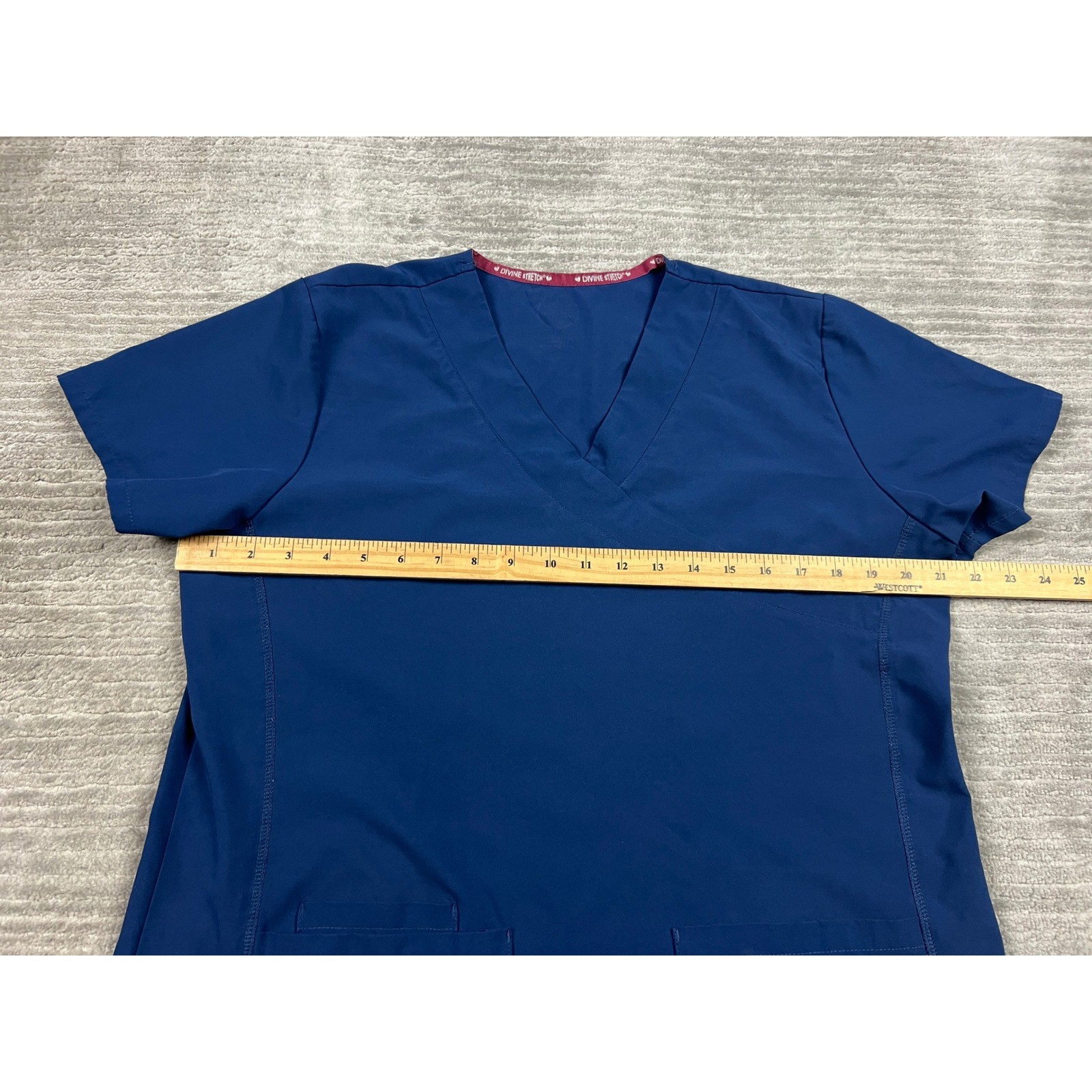 Divine Stretch Scrub Top Womens Large Blue VW-5261NVY Mock Wrap V-Neck Stretch
