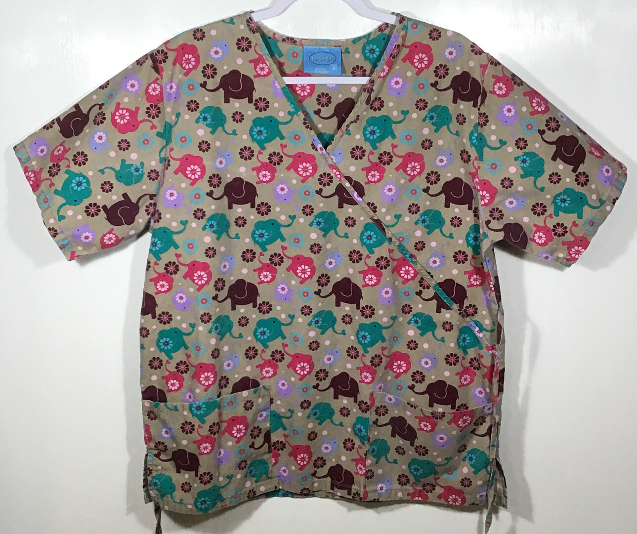 Scrubs Top womens size M Medium by The Scrub Co Elephants Flowers Dots tan brown