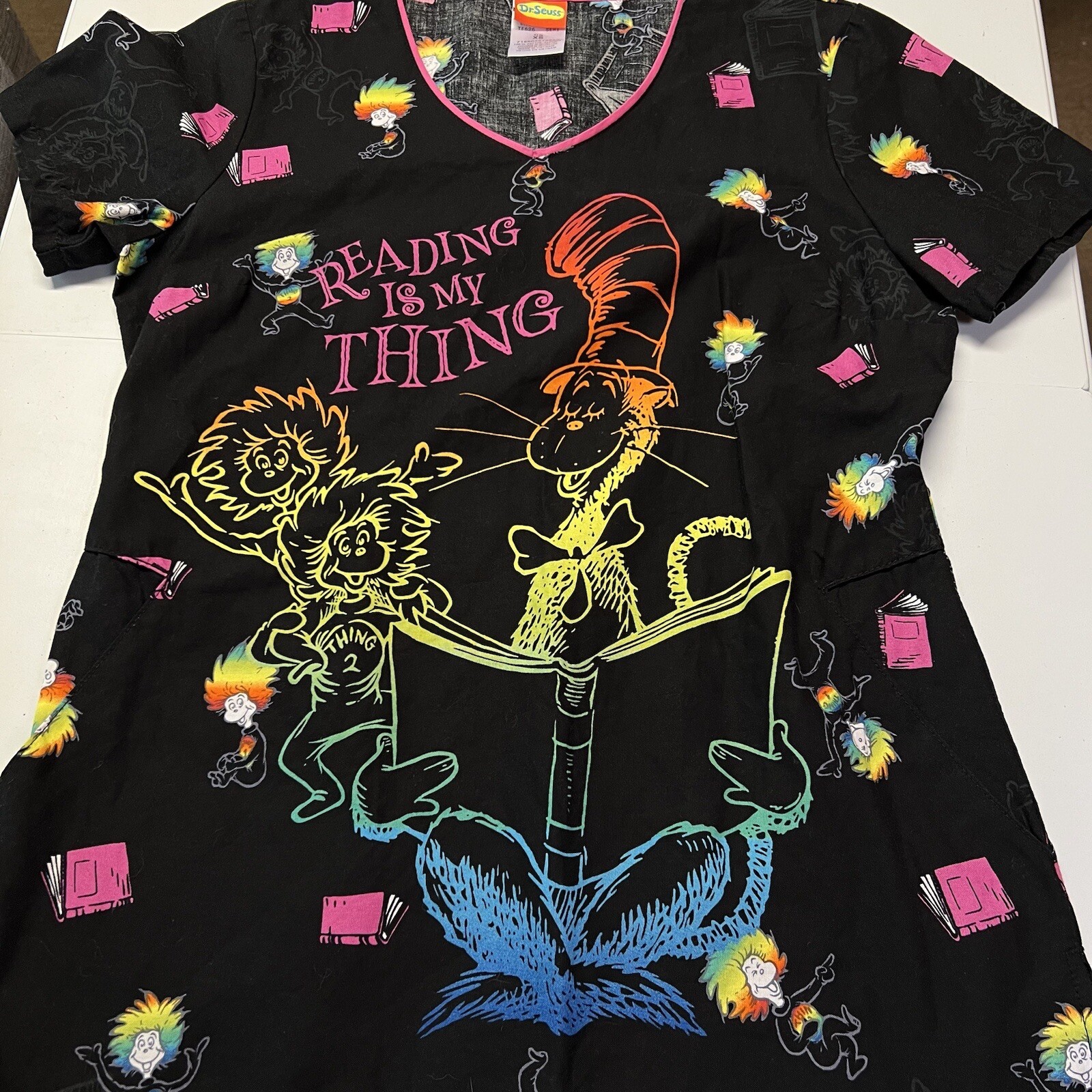 NWOT Dr Seuss Reading Is My Thing Scrub V Neck Top Pockets Medical TF626 Size XS