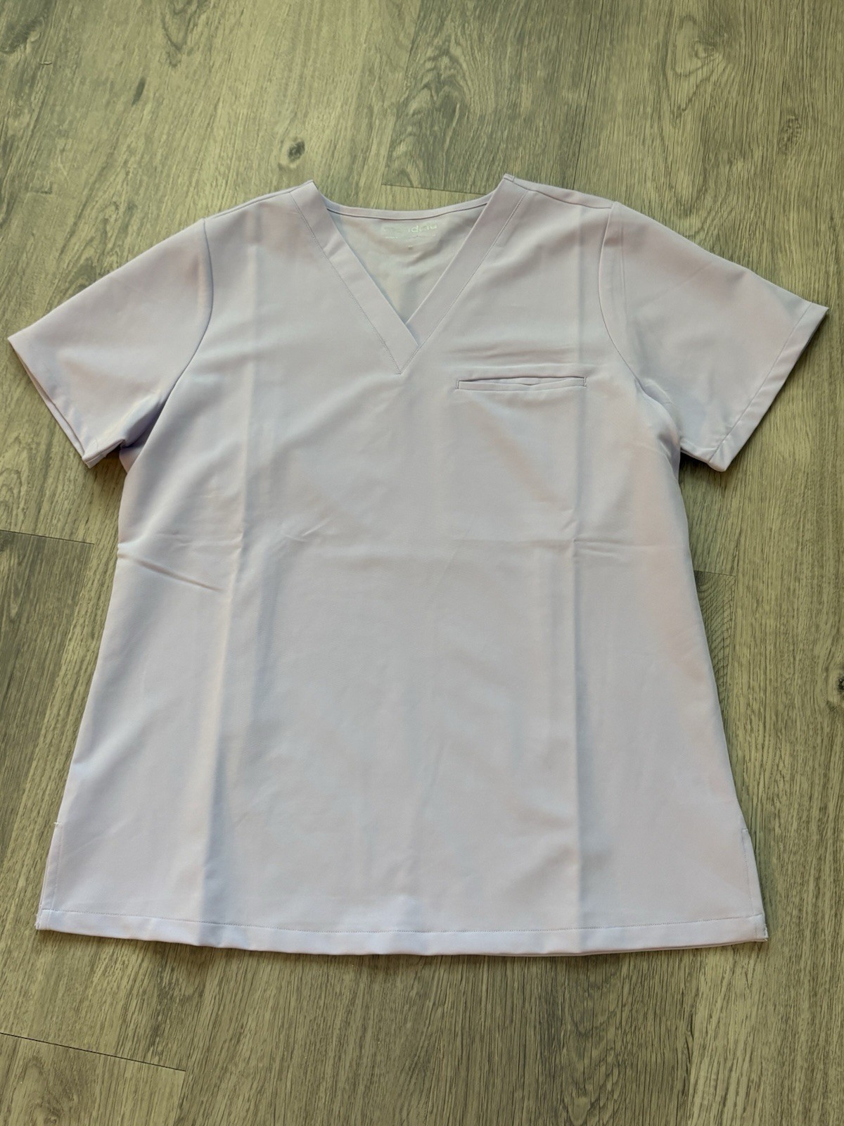 Mandala Scrub Top Womens Size Medium Lavender V Neck 1 Pocket New W/out Tags
