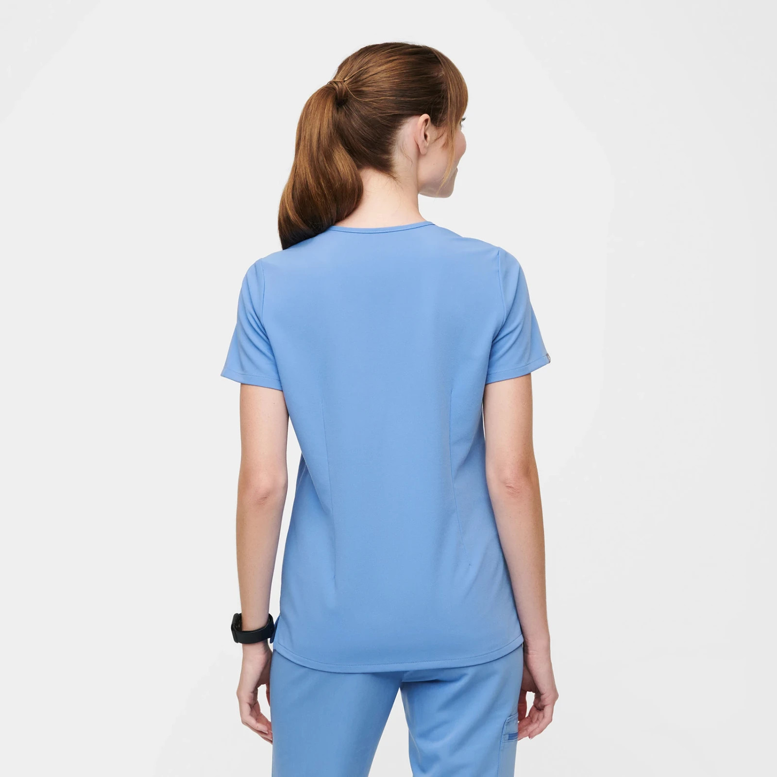 Figs Women’s Catarina One Pocket Scrub Top in Ceil Blue, Size Large