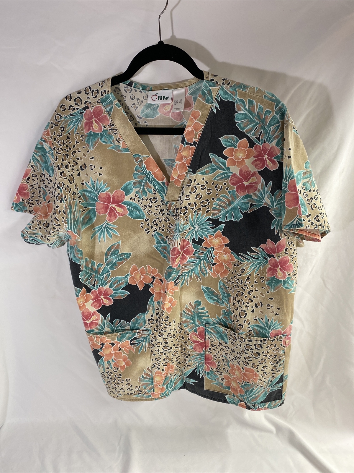 SCRUB TOP Women’s Nursing Apple Life Floral Women’s Large