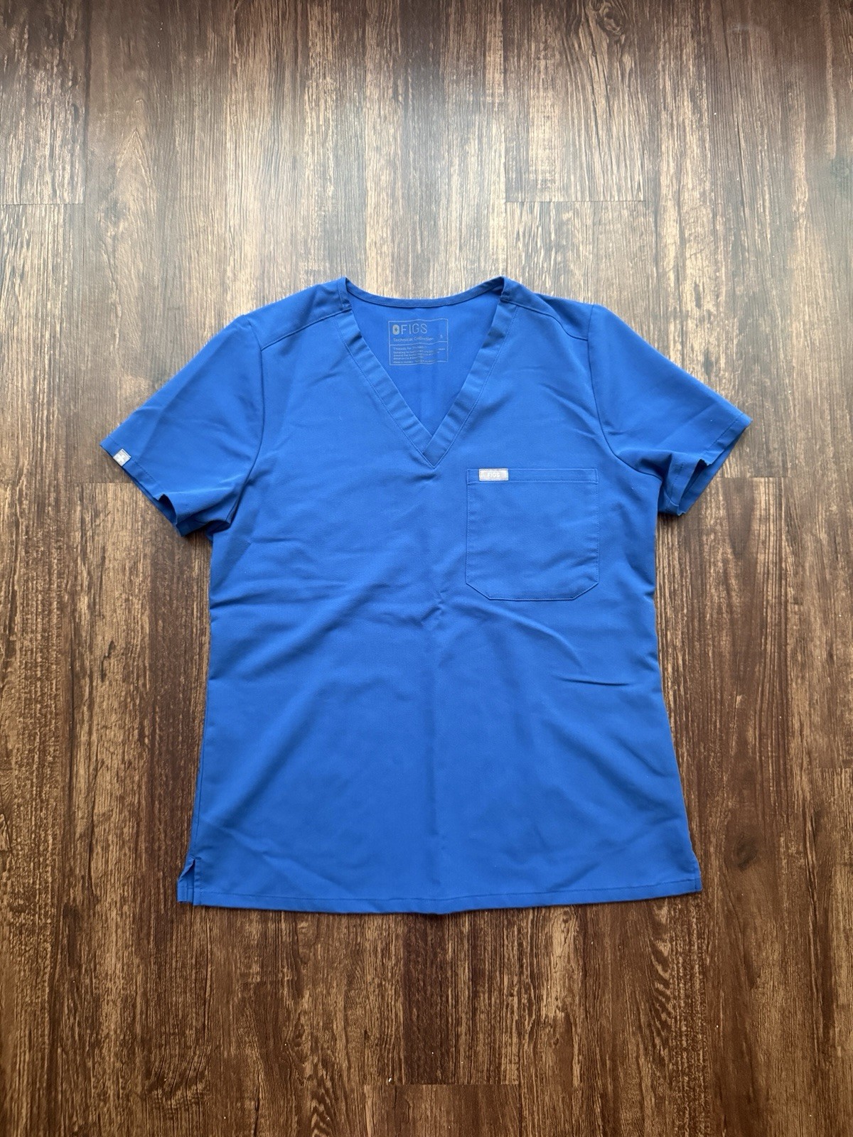 FIGS Women’s Royal Blue Catarina One Pocket Scrub Top Nurse Hospital – Size S