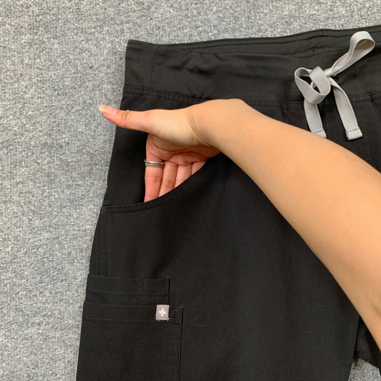 Figs Scrub Pants Womens M Medium Black Kade Straight Leg Drawcord Cargo Pocket