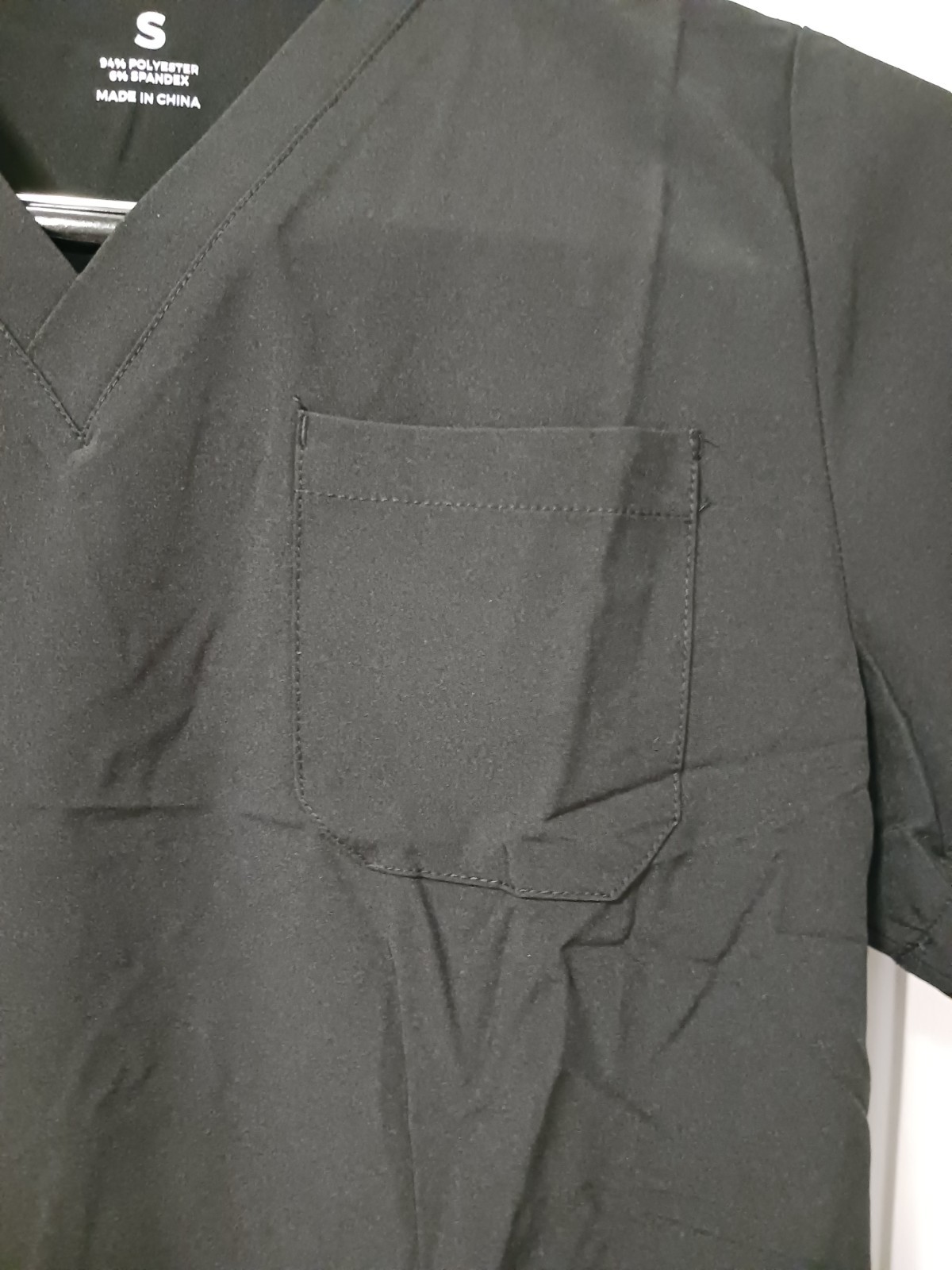 COZYFIT 5 Pocket !! Scrub Top Women’s Soft Stretch V-Neck Black Size Sm NWT