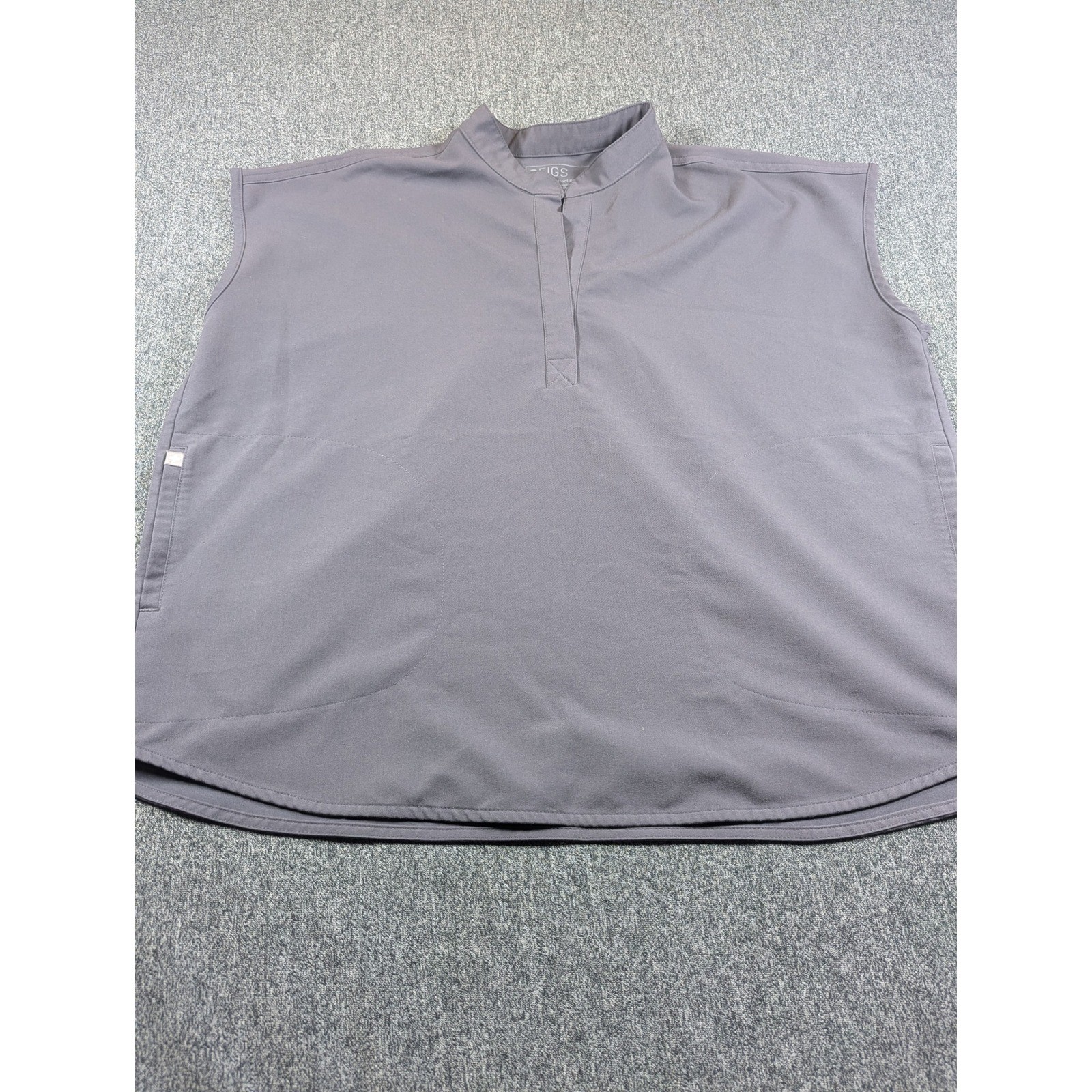 FIGS Rafaela Oversized Scrub Top Womens Large Graphite Grey Sleeveless WXXSW1003