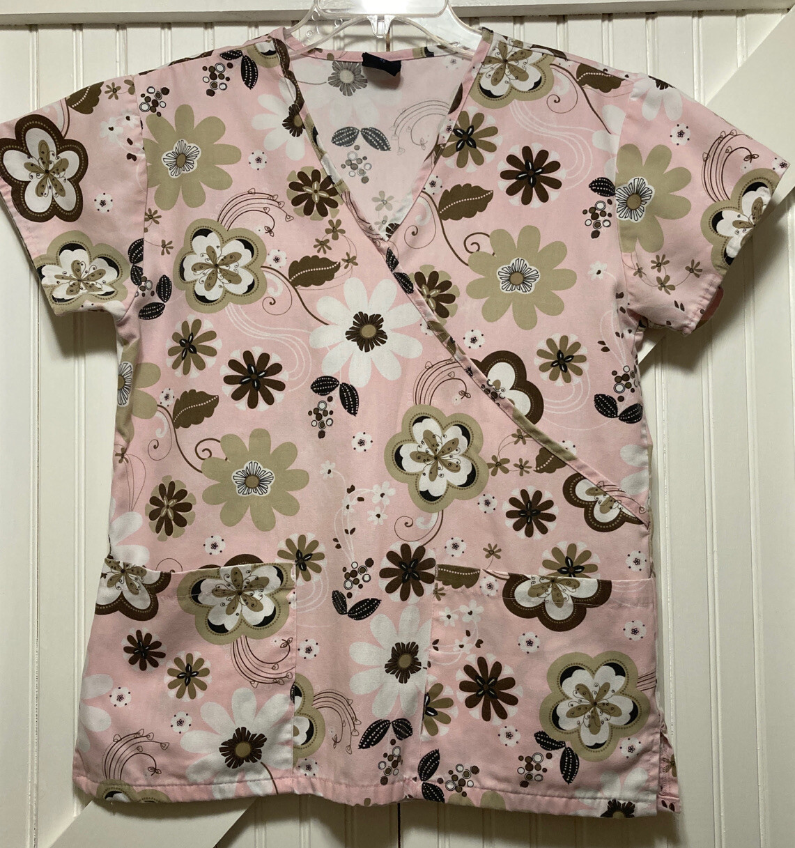 MG Medgear Scrub Top Light Pink And Brown Floral Print Size XS