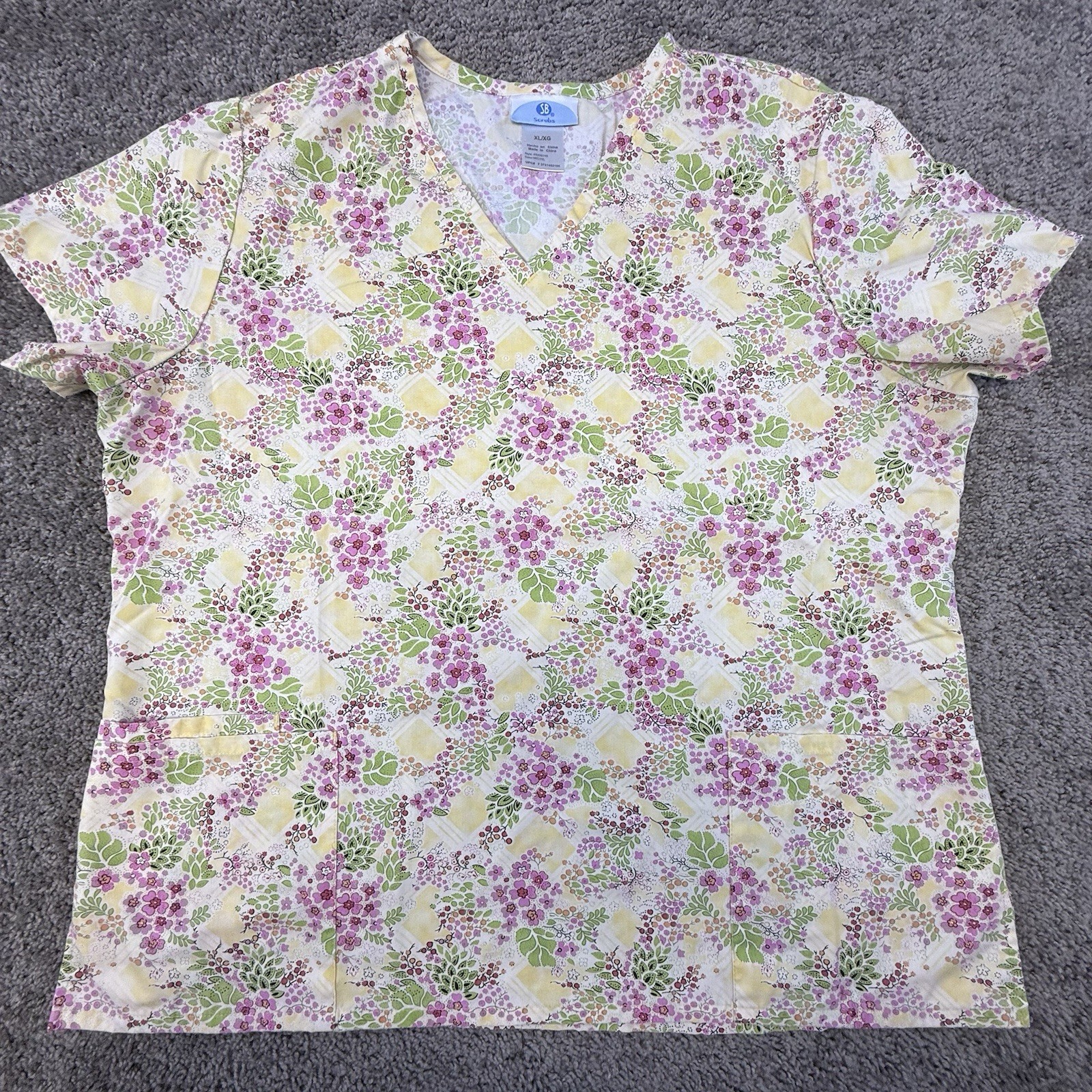 SB Scrubs Scrub Top Women’s XL Multicolor Spring Floral Pockets Nursing Hospital