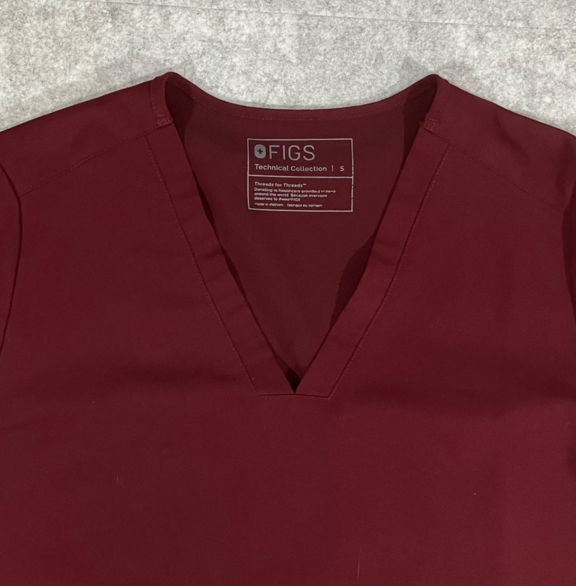 FIGS Casma Three-Pocket Scrub Top Size Small, Burgundy and Dark Harbor Lot of 2